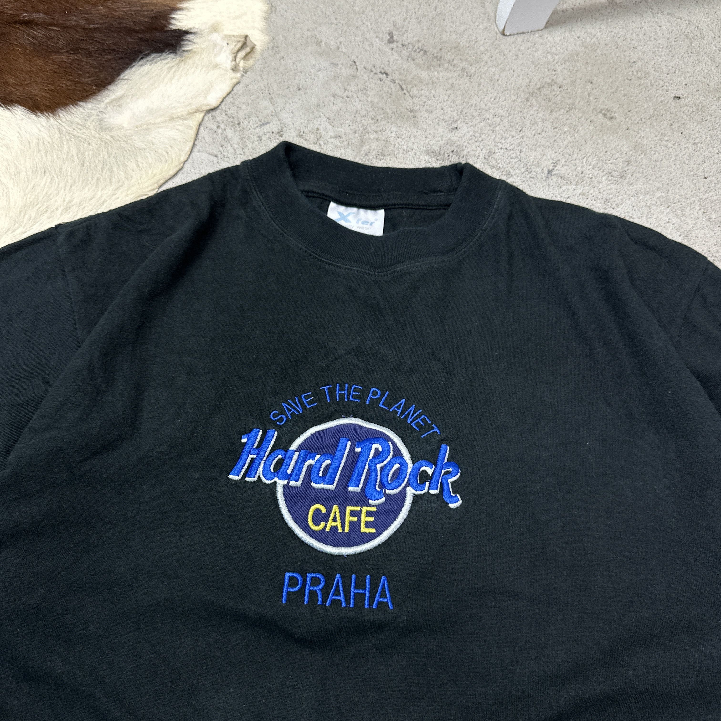 Hard Rock Cafe Vintage Streetwear Hard Rock Cafe Praha T-shirt Y2K Size US M / EU 48-50 / 2 - 2 Thumbnail