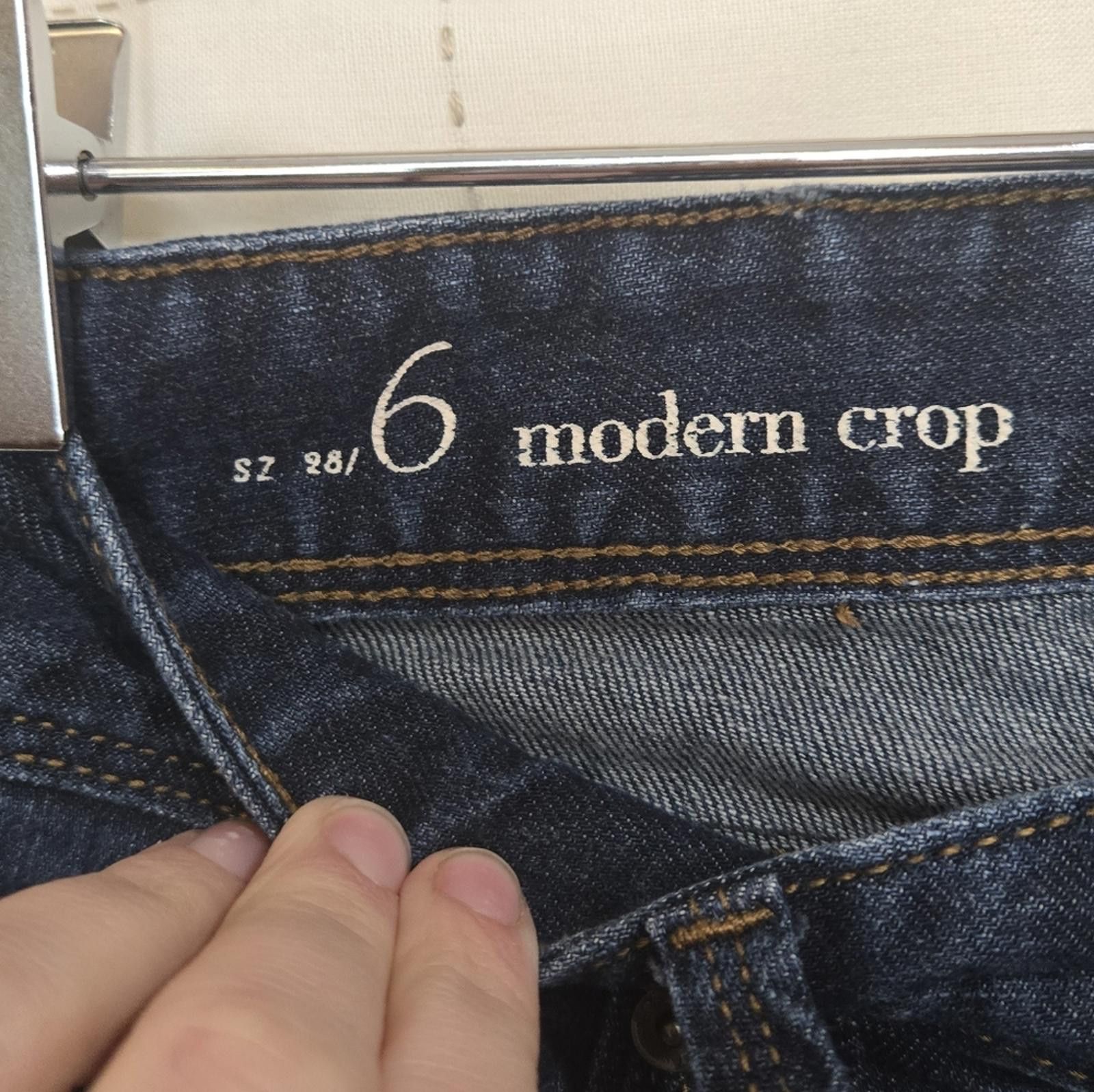 Ann Taylor Ann Taylor Crop Jean Size 28" / US 6 / IT 42 - 3 Thumbnail