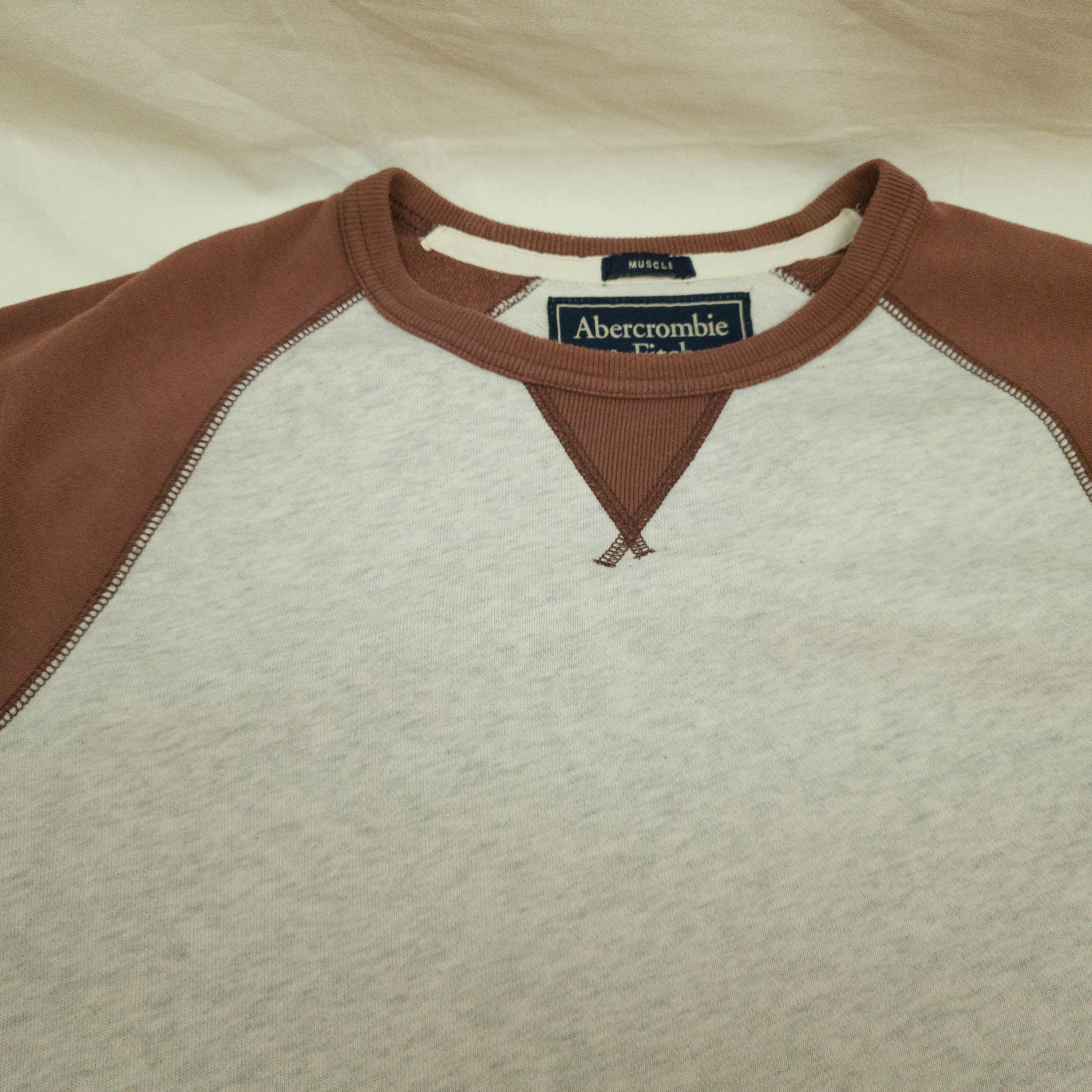 Abercrombie & Fitch Abercrombie & Fitch mens sweatshirt cotton size L gc Size US L / EU 52-54 / 3 - 5 Thumbnail