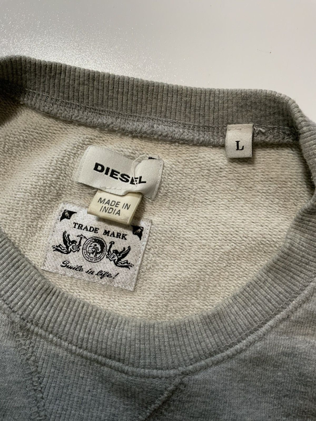Diesel Diesel Gray Skull Crest Shield Graphic Crewneck Sweatshirt Size US L / EU 52-54 / 3 - 6 Thumbnail