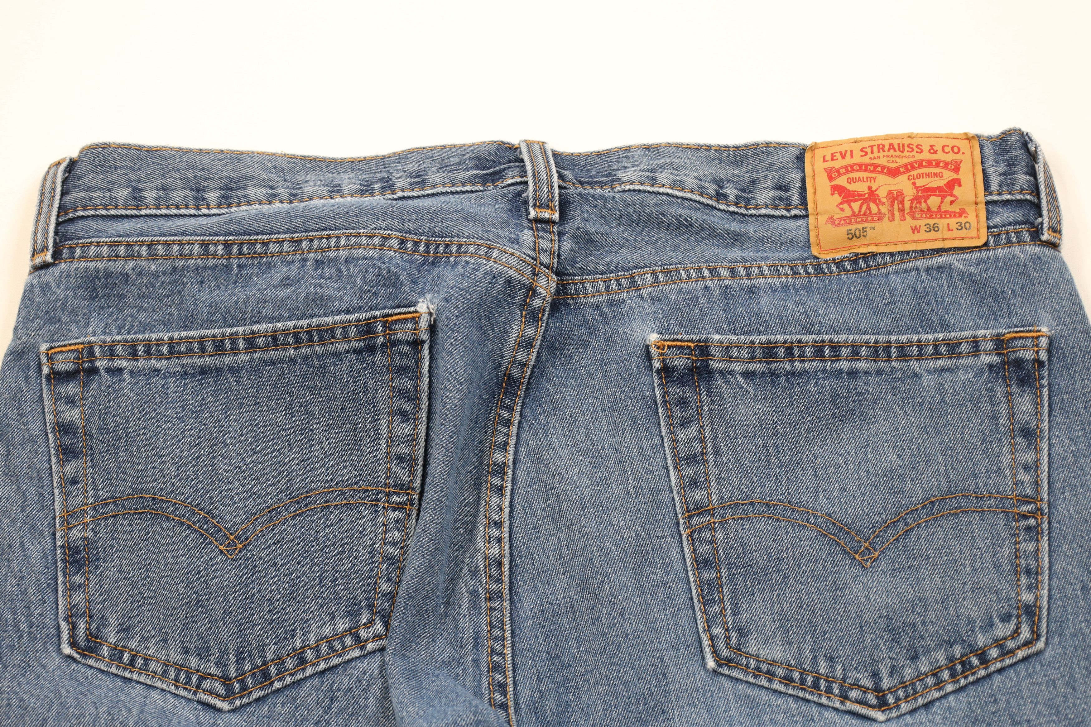 Levi's Vintage Y2K Levis 505 Regular Straight Leg Denim Jeans Size US 36 / EU 52 - 11 Thumbnail