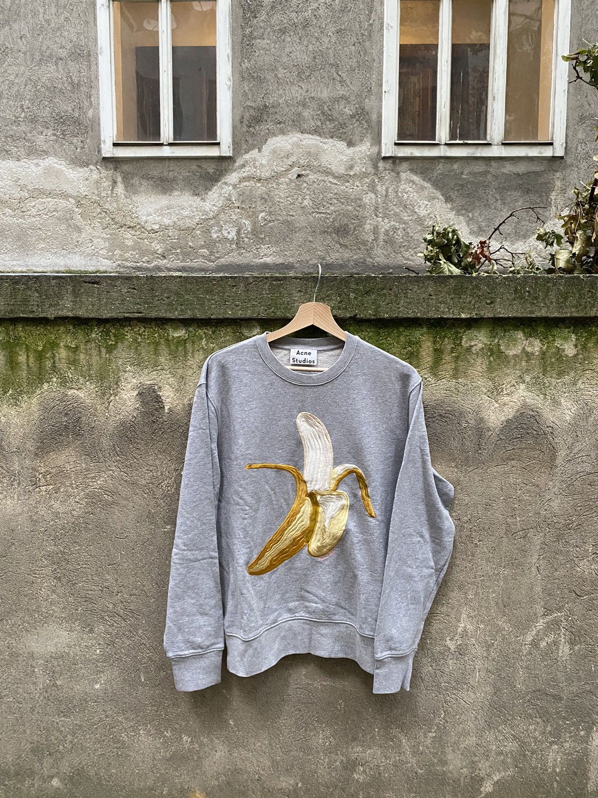 Acne banana sweatshirt best sale