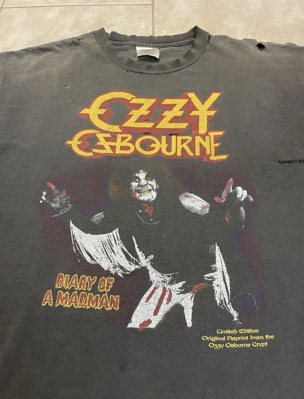 Ozzy Osbourne Vintage Ozzy Osbourne Diary Of A Madman XL Thrashed Faded Size US XL / EU 56 / 4 - 4 Thumbnail