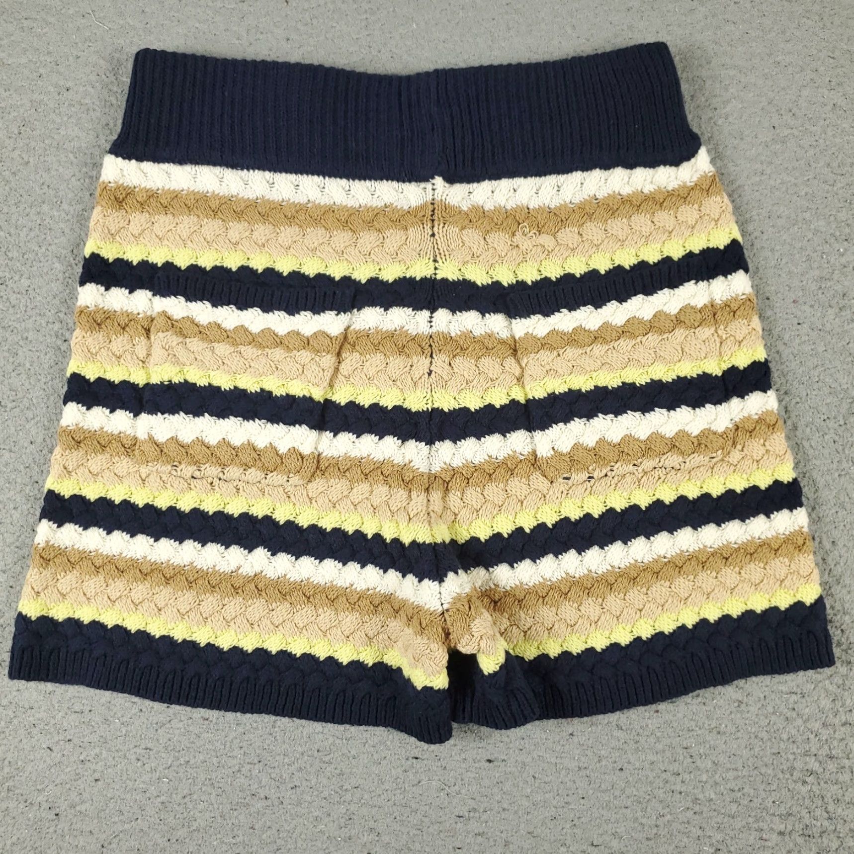 Vintage Atmos Womens Shorts Size Small Pink Striped Crochet Knit Activewear Size 28" / US 6 / IT 42 - 7 Thumbnail