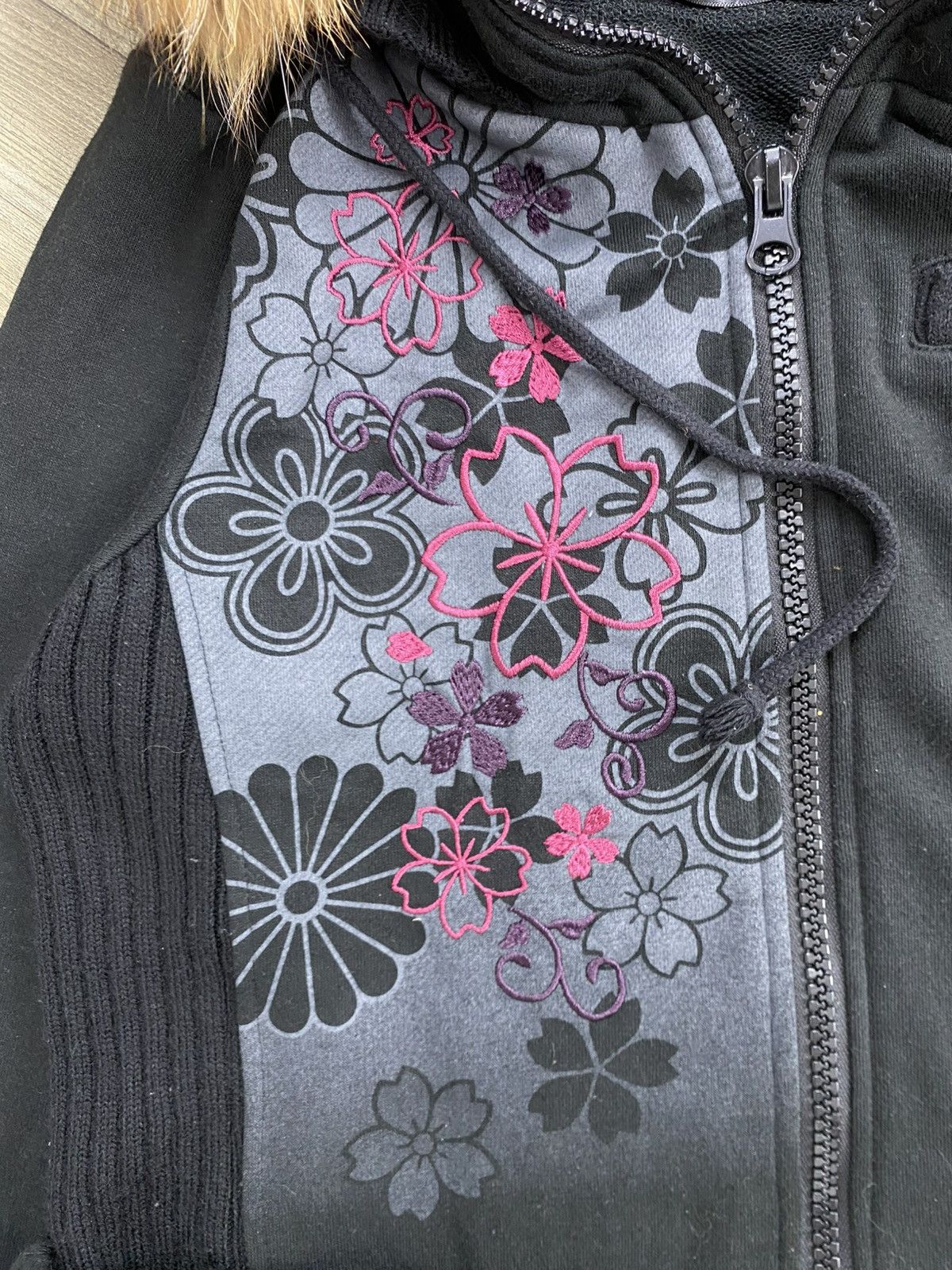 Karakuri Tamashii 2000s Miyabi Florals Ifsixwasnine Lgb Style Fur Bono Jacket Size US L / EU 52-54 / 3 - 7 Thumbnail