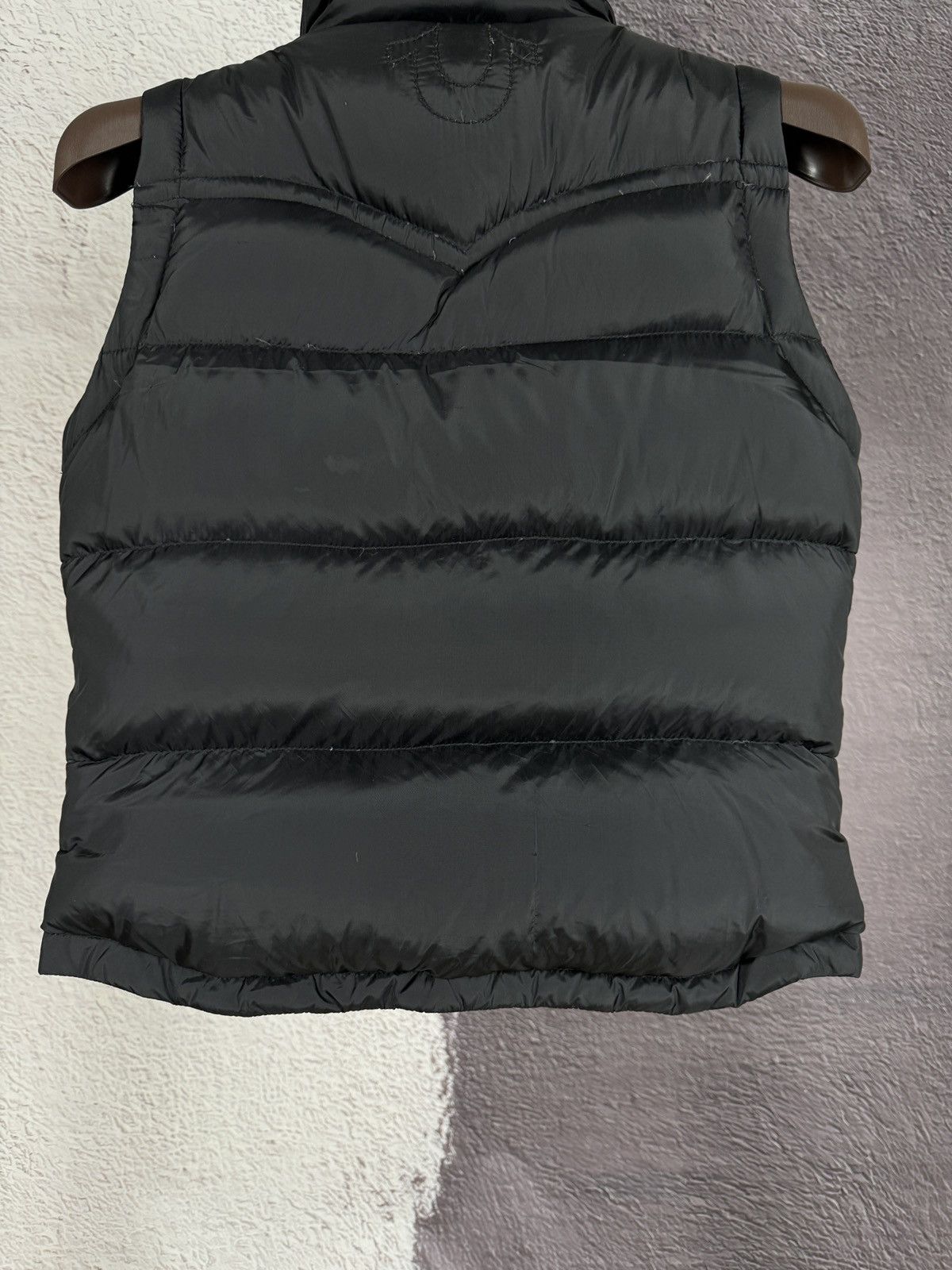 True Religion True Religion vintage black nylon women’s down vest gilet Size S / US 4 / IT 40 - 17 Thumbnail