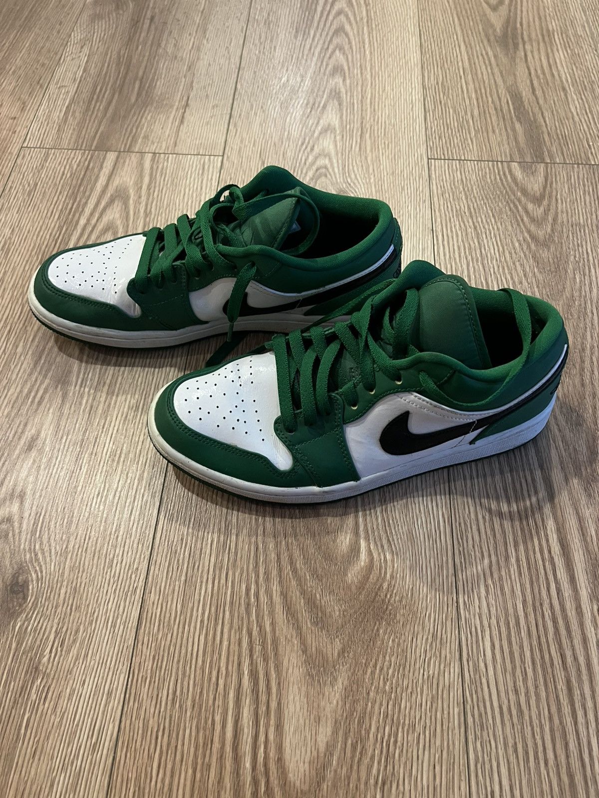 Nike Green and White Nike Air Jordan Size US 8 / IT 38 - 2 Thumbnail