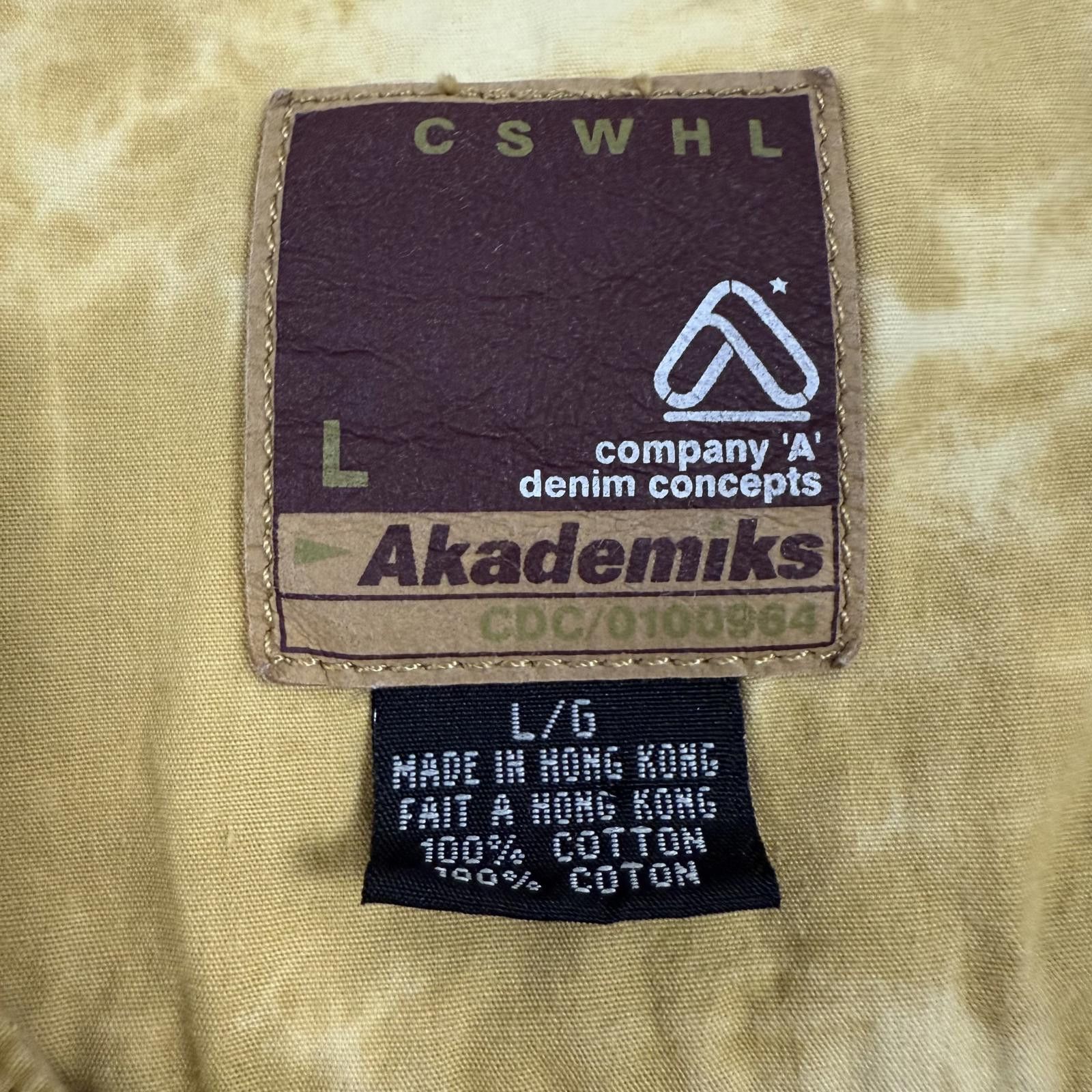 Akademiks Vtg Akademiks Men's Tie-Dye Button-Up Shirt Denim Tags - L Size US L / EU 52-54 / 3 - 2 Thumbnail