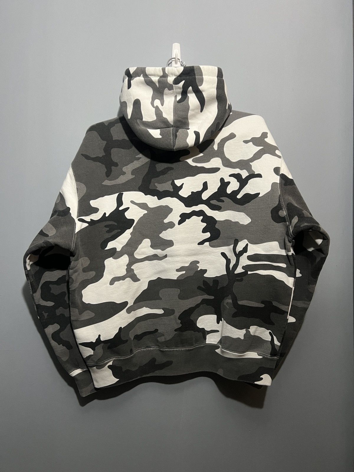 Supreme SUPREME WORK ZIP UP HOODIE SNOW CAMO | Grailed