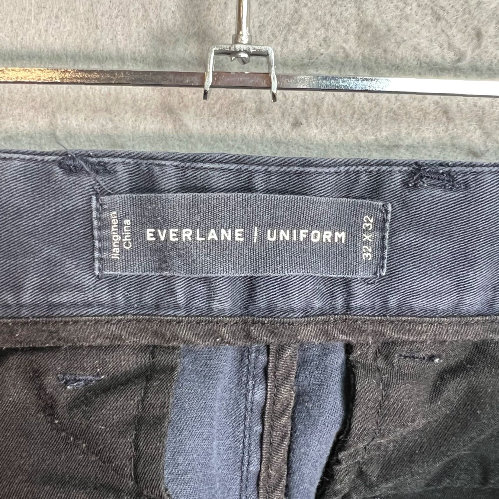 Everlane VINTAGE Everlane Mens Chino Pants Navy Slim Fit 32 x 32 Adult Regular Inseam 31 Solid Cotton Elastane Men’s Pants Slim Tapered Size US 32 / EU 48 - 3 Thumbnail