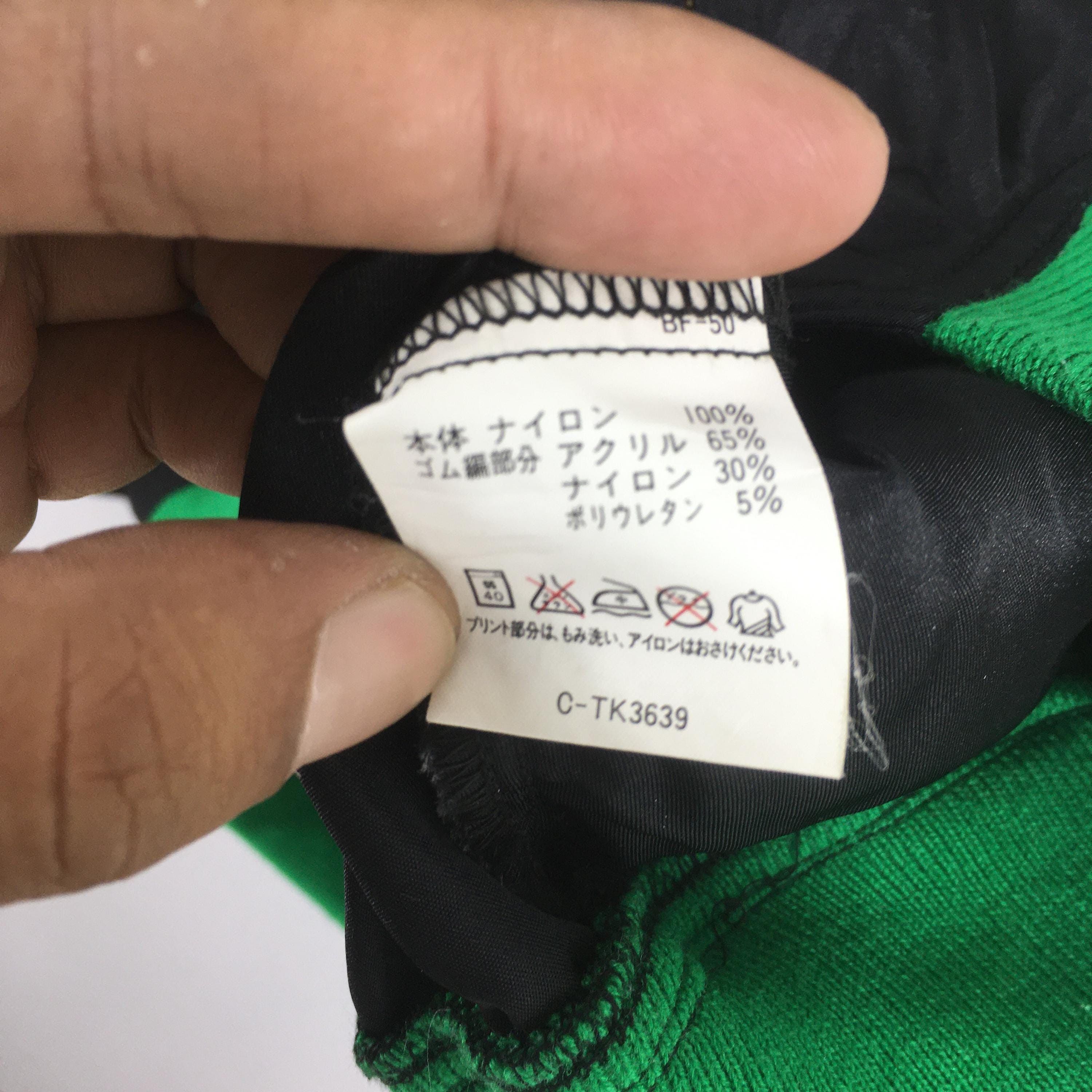 Benetton Vintage Benetton Formula 1 Embroidery Black Jacket XLarge Size US XL / EU 56 / 4 - 6 Thumbnail