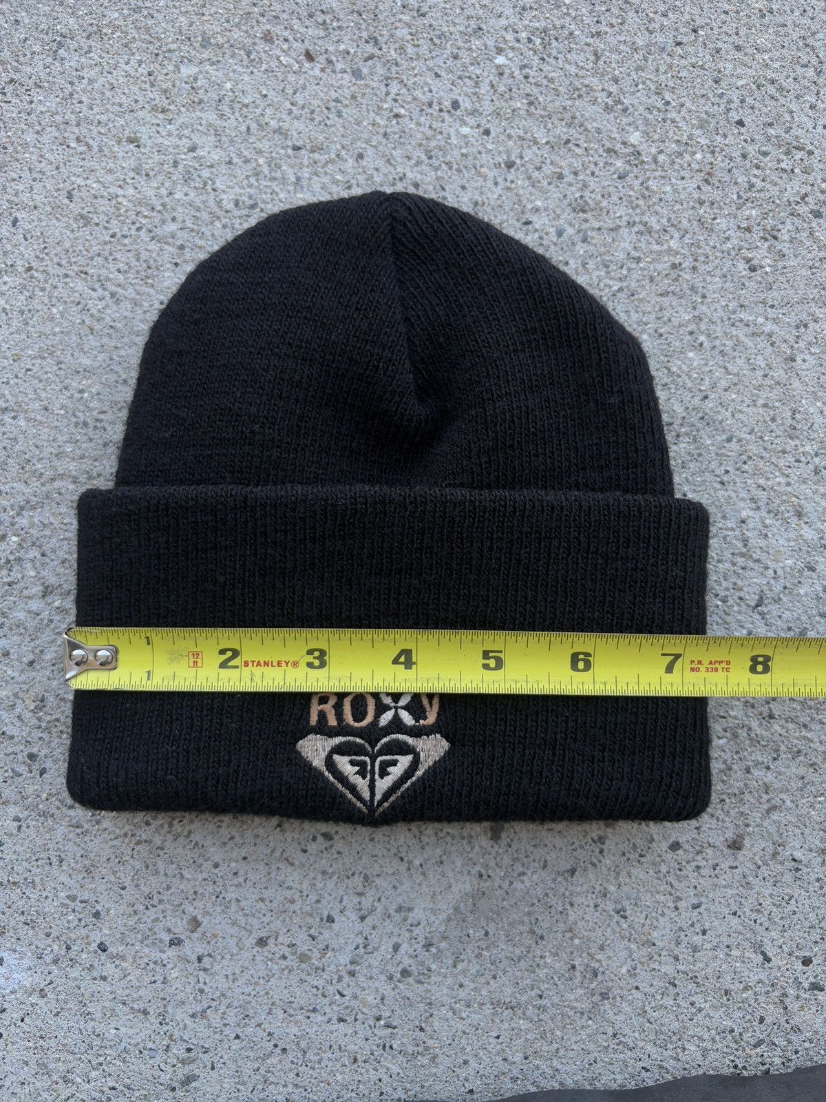 Quiksilver × Vintage Vintage 2000 Y2K Black/Tan Roxy Logo Embroidered Snow Beanie Size ONE SIZE - 4 Thumbnail