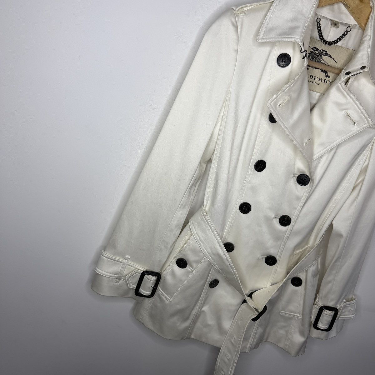 Burberry Burberry Coat Ecru White Belted Avant Garde Double Breasted Size S / US 4 / IT 40 - 3 Thumbnail