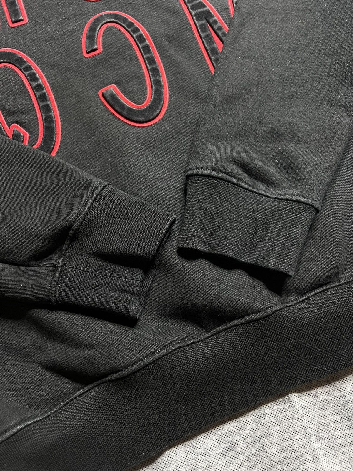 Alexander McQueen Alexander McQueen Black & Red Men Sweatshirt Size US M / EU 48-50 / 2 - 8 Thumbnail