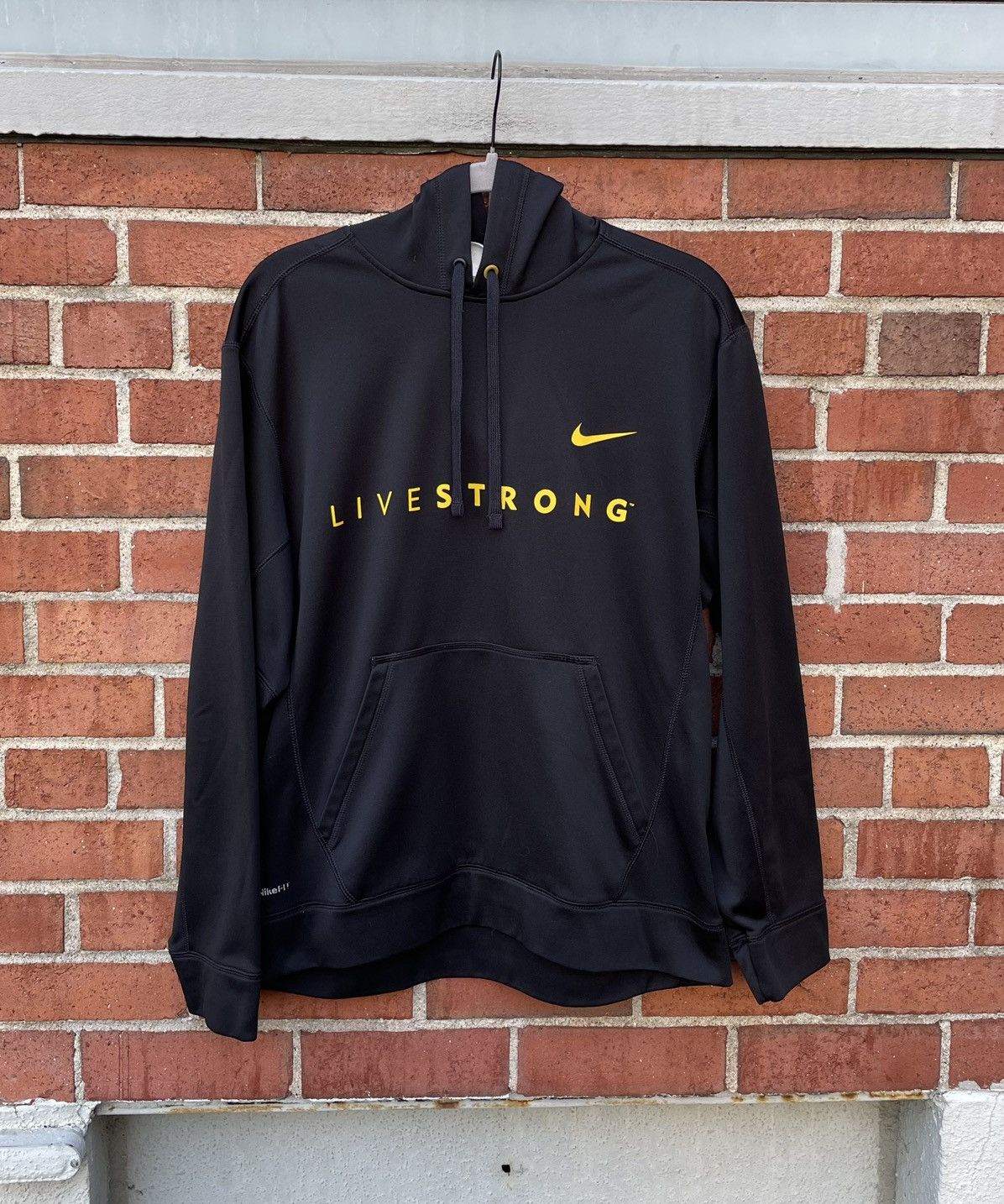 Nike Y2k Nike Jacket Men Med Black Outdoors Hoodie livestrong Size US M / EU 48-50 / 2 - 1 Thumbnail