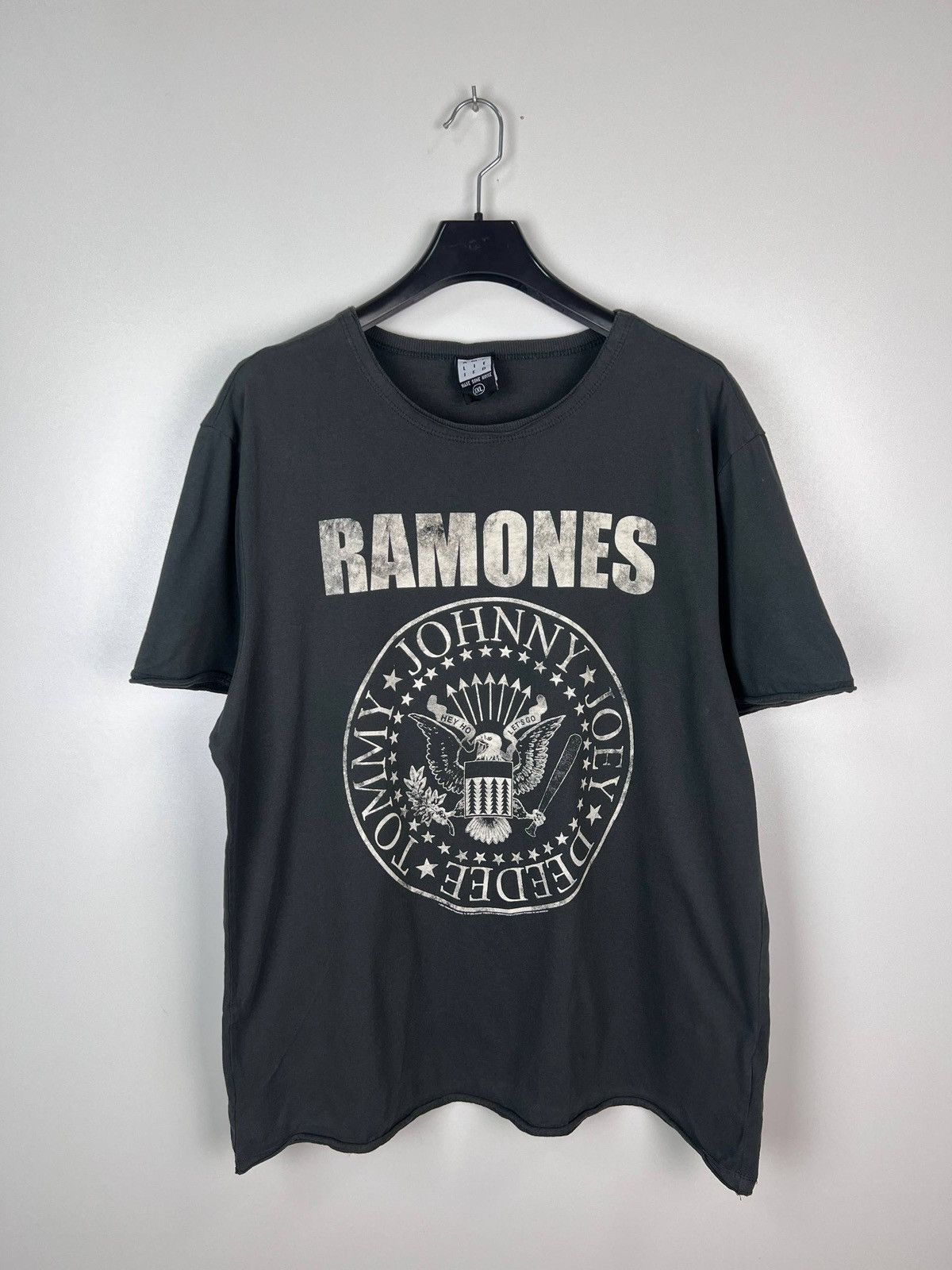 Other Ramones band t-shirts size xxl Size US XXL / EU 58 / 5 - 1 Thumbnail