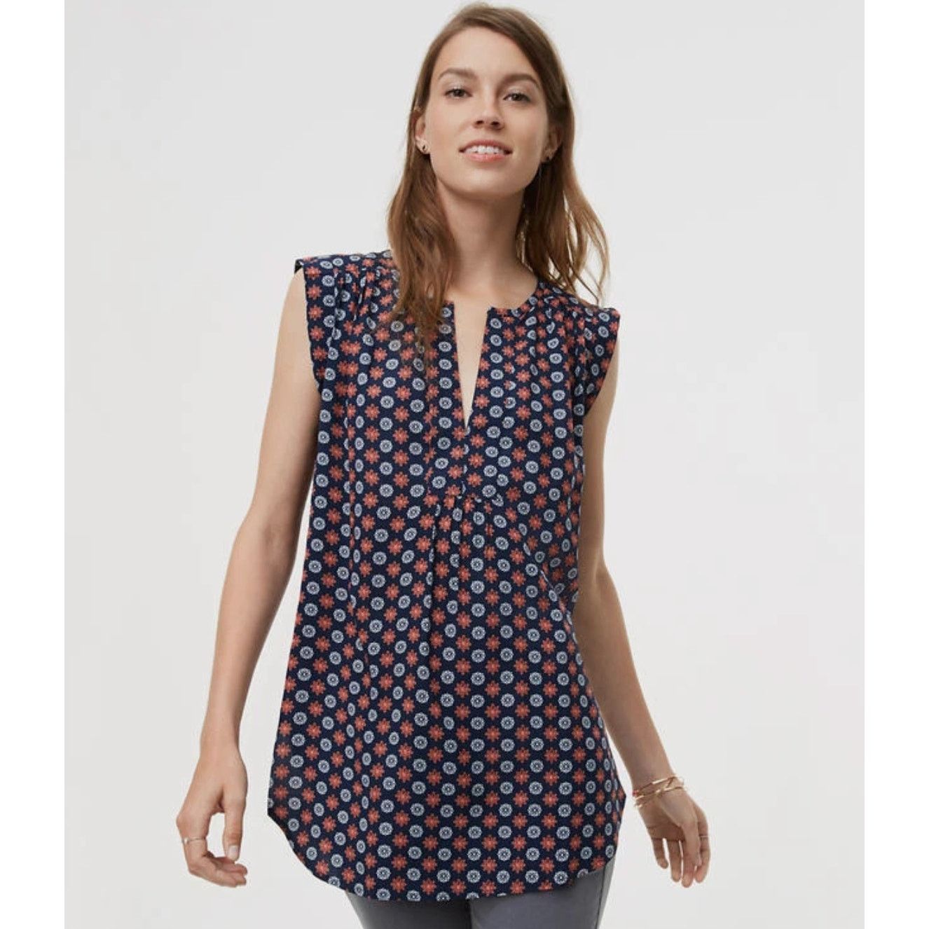 Loft Loft Navy Mosaic Floral Split Neck Sleeveless Blouse Size M / US 6-8 / IT 42-44 - 1 Thumbnail