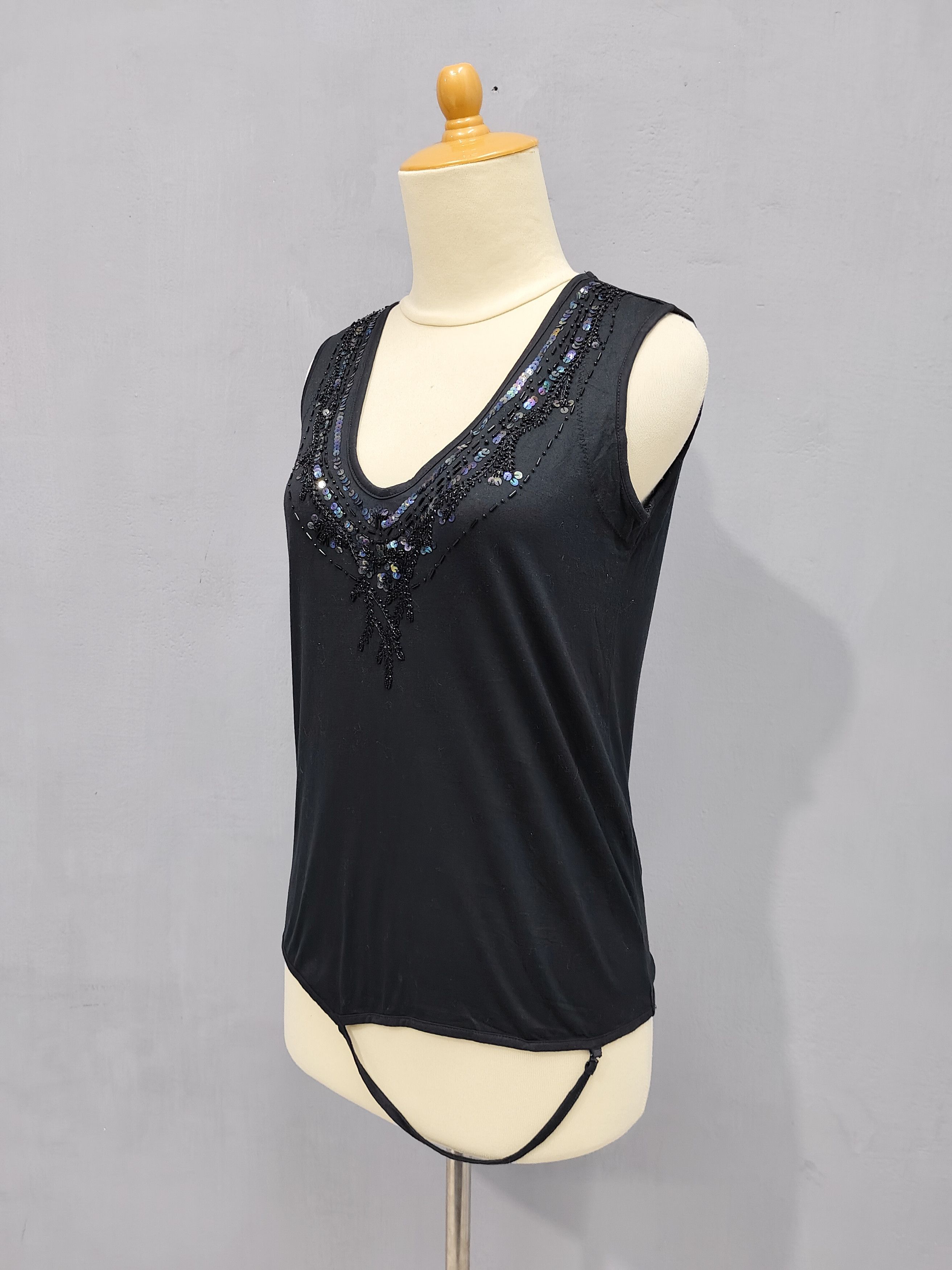 Tsumori Chisato Tsumori Chisato🇯🇵 Sequin Beaded Embroidered Sleeveless Top Size M / US 6-8 / IT 42-44 - 3 Thumbnail