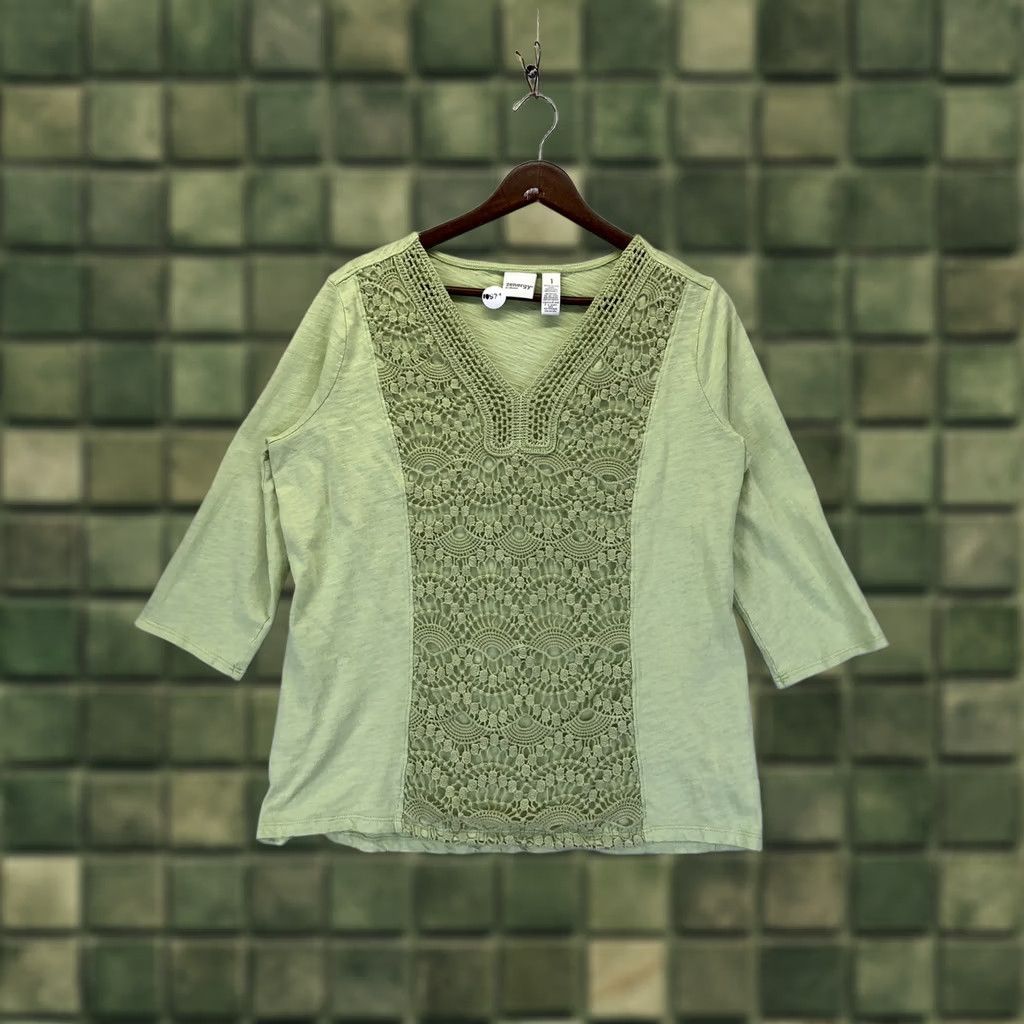 Vintage Chico’s Zenergy 1 Green 3/4 Sleeve Lace Overlay Women’s Top T-Shirt, L, Cotton Blend, Casual, Fall, Spring, Winter, Summer, Basic, Womens Size L / US 10 / IT 46 - 1 Thumbnail