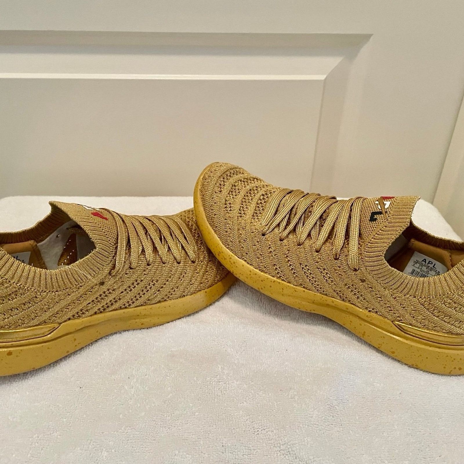 Athletic Propulsion Labs APL Techloom Wave Running Sneaker - Women’s Size 5 Size US 5 / IT 35 - 1 Thumbnail