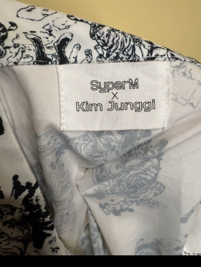 Other Super M x Kim Junggi | Tiger | Korea | Size: XL Size US XL / EU 56 / 4 - 9 Thumbnail