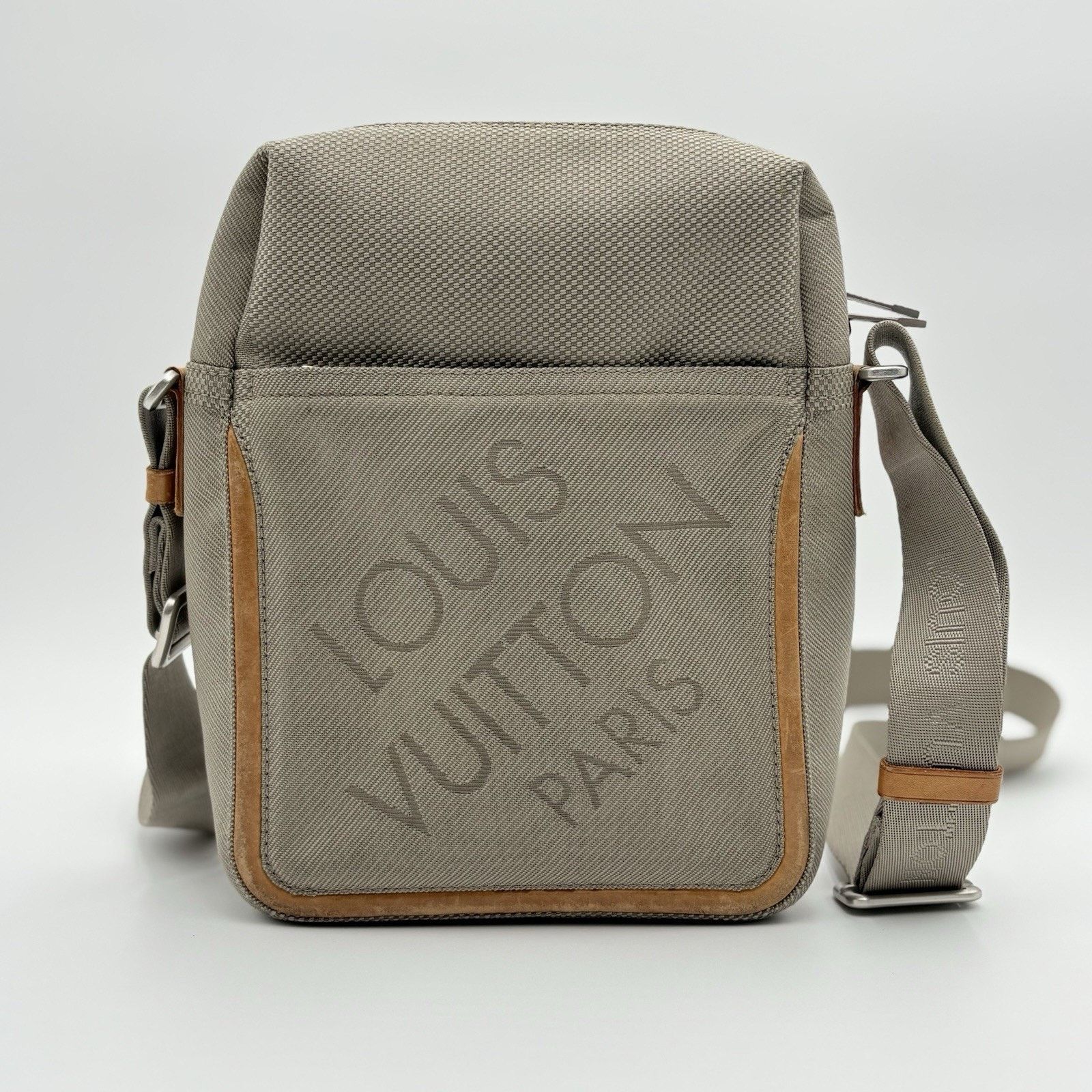 Louis Vuitton Louis Vuitton Canvas Damier Geant Citidan Shoulder Bag GOOD! Size ONE SIZE - 1 Thumbnail