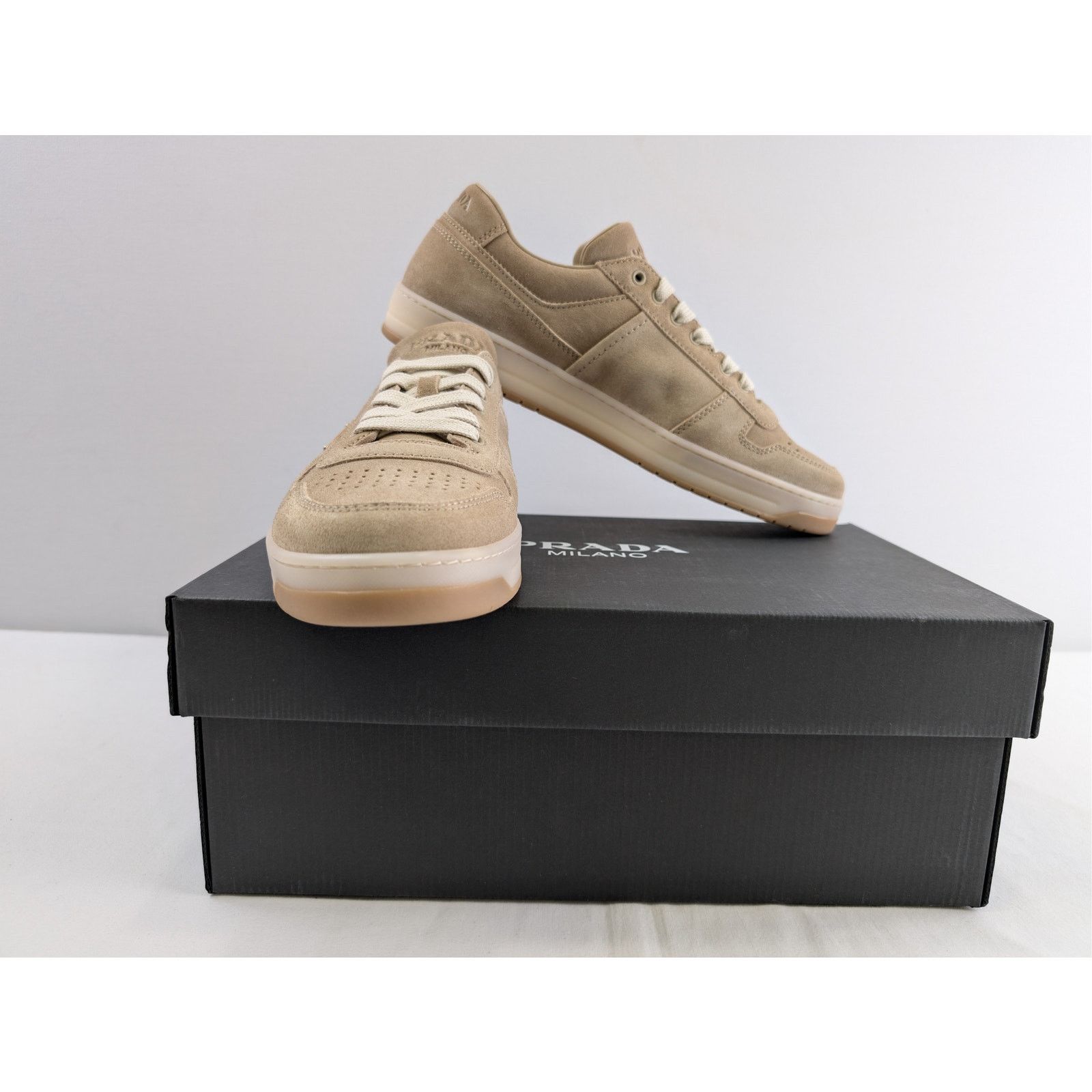 Prada o1rshd1 Downtown Delavé Suede Trainers Sneakers in ecru Size US 10 / EU 43 - 20 Thumbnail