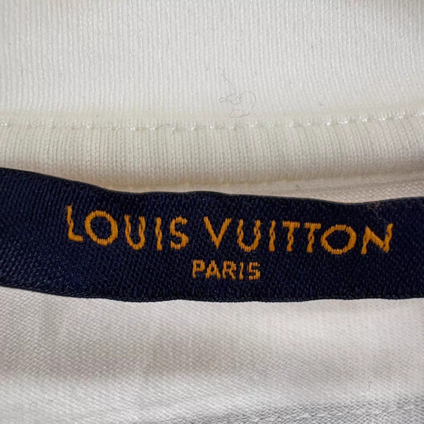 Louis Vuitton Louis Vuitton Signature Short-Sleeve Tee L New Size US L / EU 52-54 / 3 - 6 Thumbnail