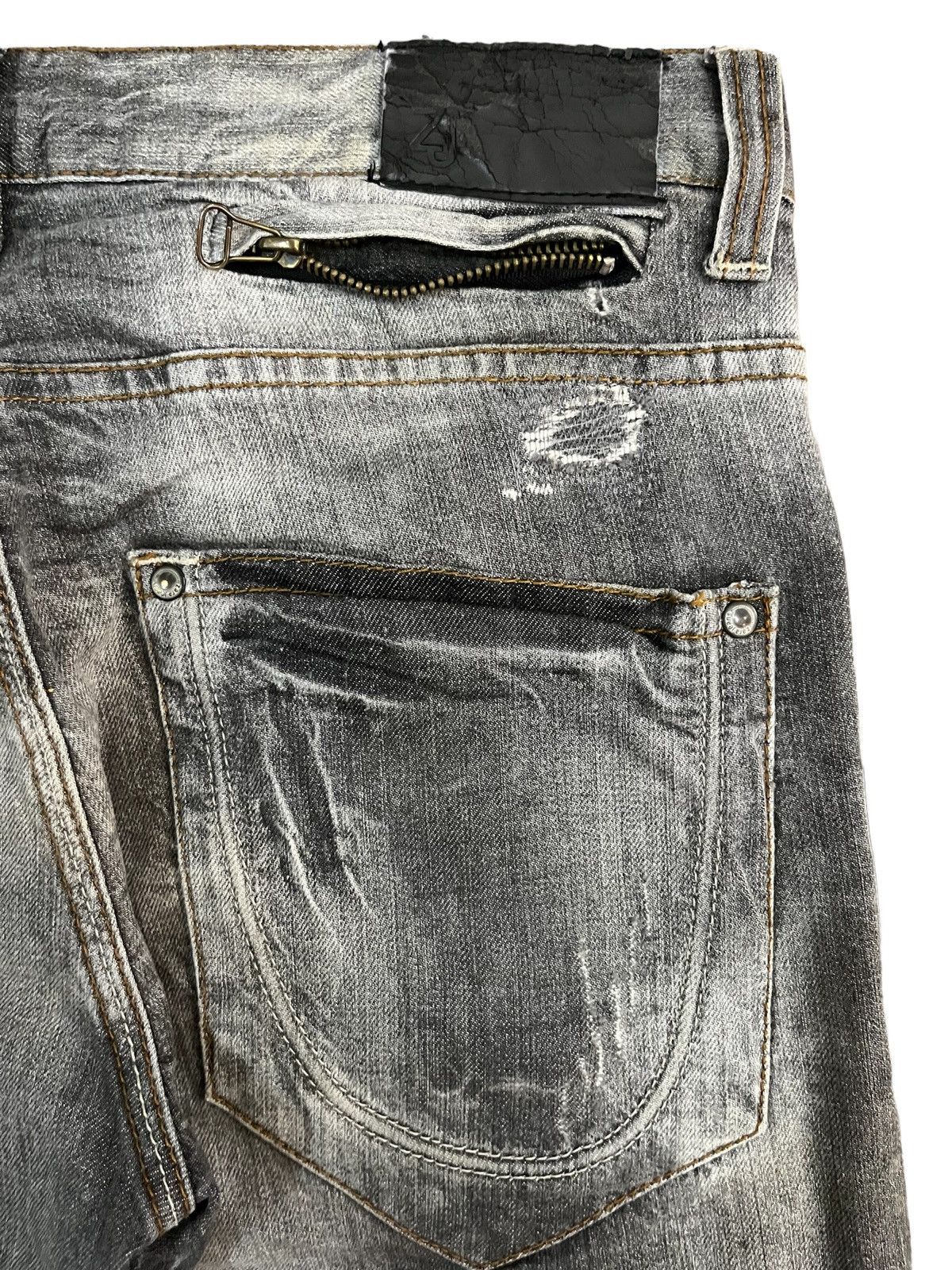 Zara Vintage Zara Trafaluc Buttonfly Distressed Black Faded Jeans Size US 31 - 10 Thumbnail
