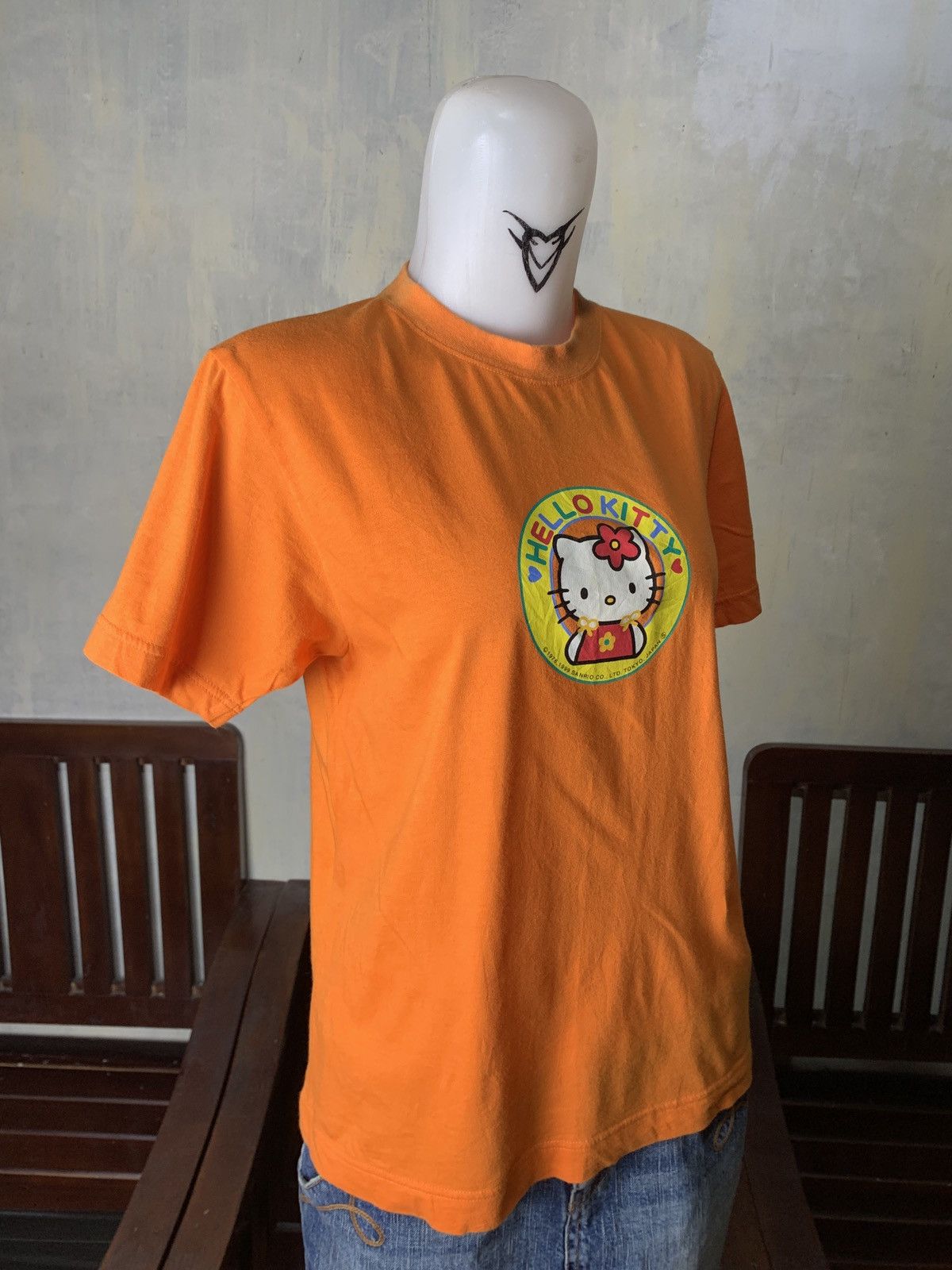 1999 Hello Kitty by Sanrio Circle Chest Cute Pop Graphic Top