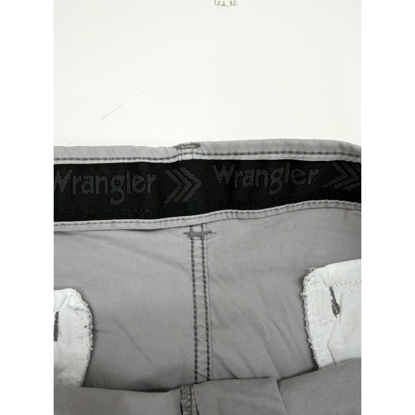 Wrangler Wrangler Mens Shorts Cargo Gray 42 - Regular Rise, Flat Front, Pockets, Button Closure, Cotton Nylon Spandex - Casual Size US 42 / EU 58 - 4 Thumbnail