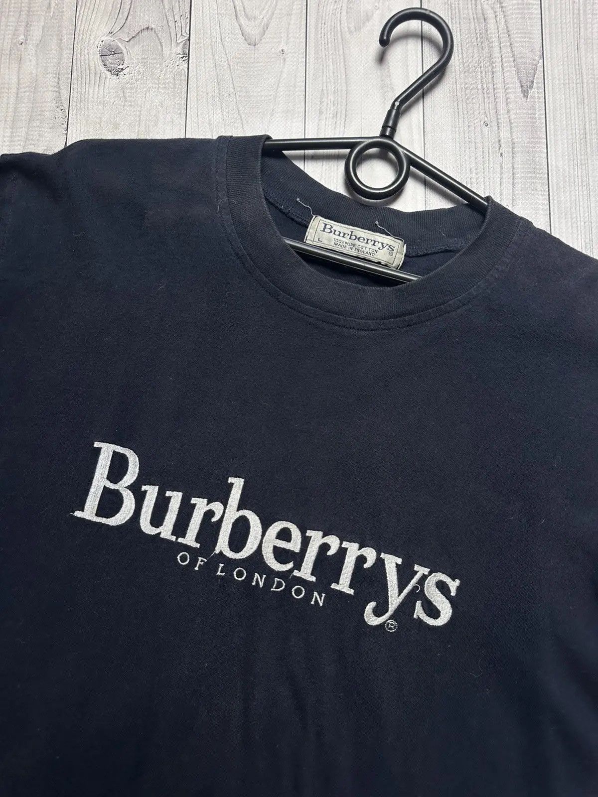 Burberry Vintage Burberrys logo tee size L distressed Size US L / EU 52-54 / 3 - 4 Thumbnail