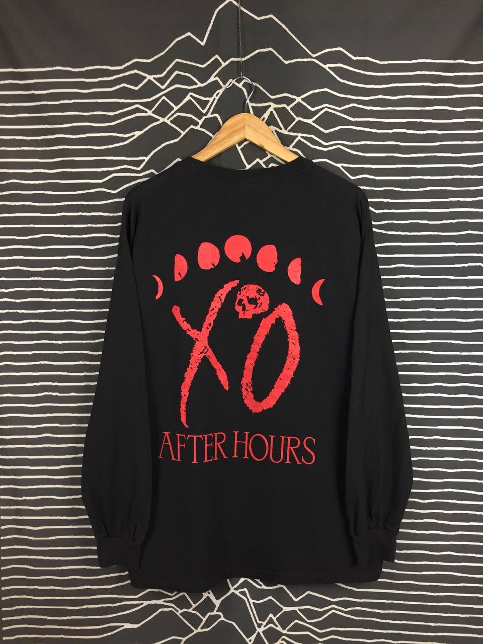 Band Tees The Weeknd After Hours XO Moon Phase Logo Long Sleeve Tee Size US XL / EU 56 / 4 - 2 Thumbnail