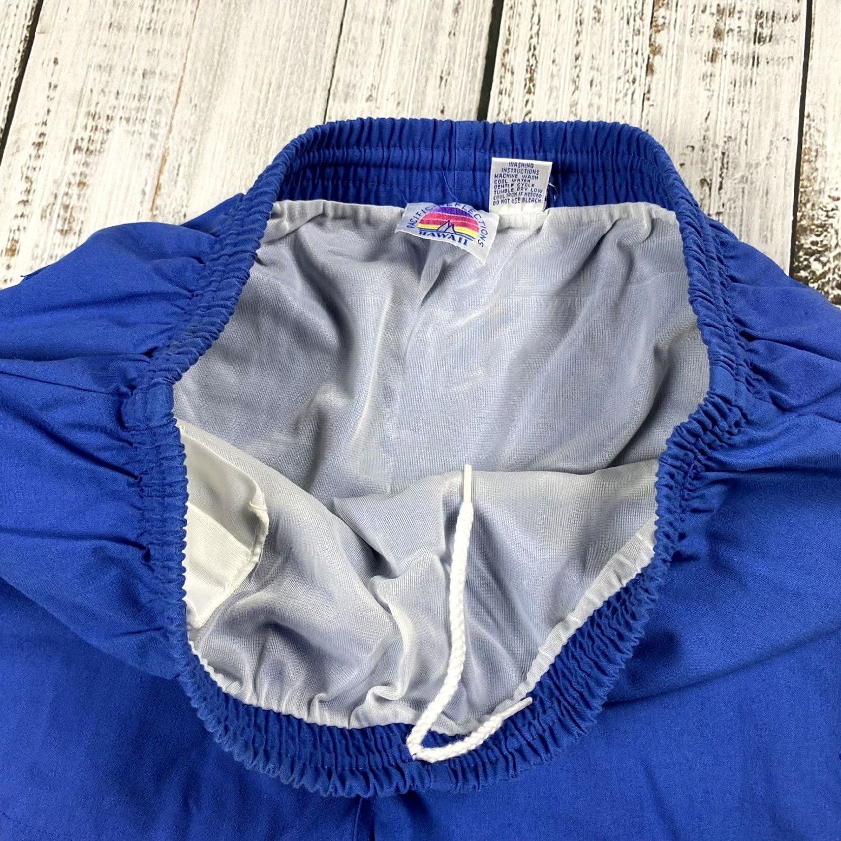 Vintage VINTAGE Pacific Reflections Shorts Mens L VTG 80S SURF BEACH RAINBW HIGH CUT YACHT CLUB Size US 33 - 5 Thumbnail