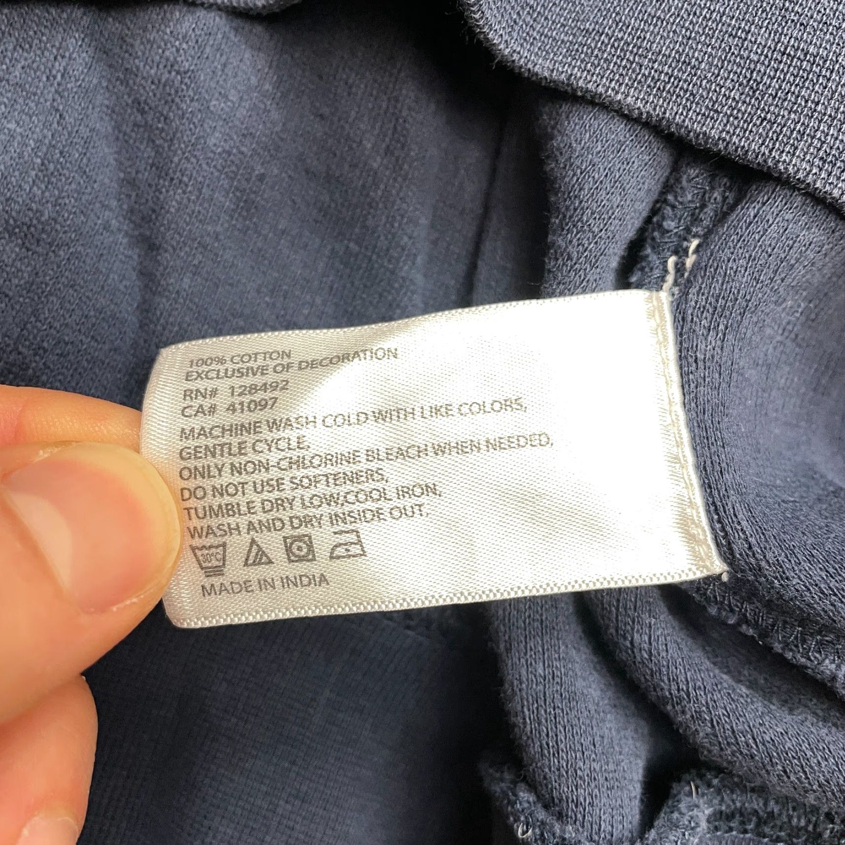 Vintage VINTAGE Tharanco Jacket Windbreaker 2XL Blue Cotton Zip Pockets Mens Golf Jacket/Coat Short 56 in Chest Classic Modern Size US XXL / EU 58 / 5 - 7 Thumbnail