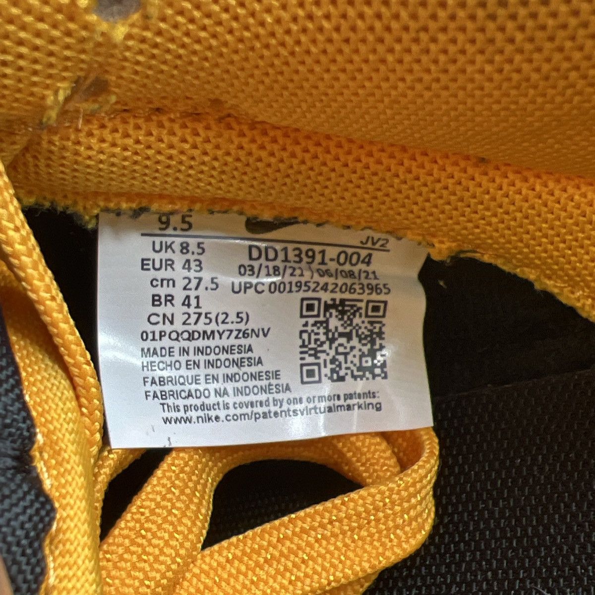 Nike Nike dunk low goldenrod Size US 9.5 / EU 42-43 - 8 Thumbnail
