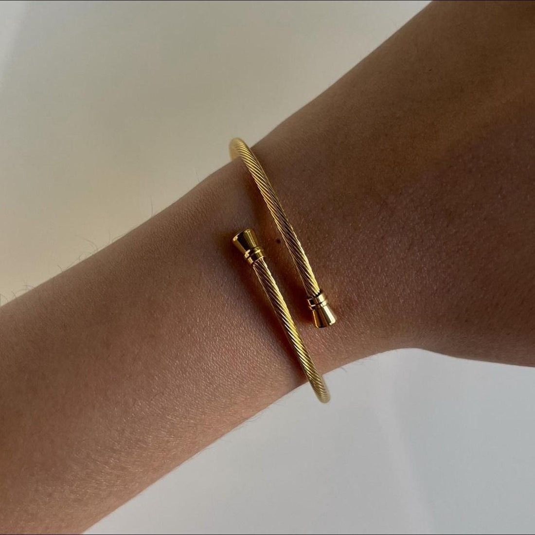 Other Gold twisted bangle Size ONE SIZE - 1 Preview