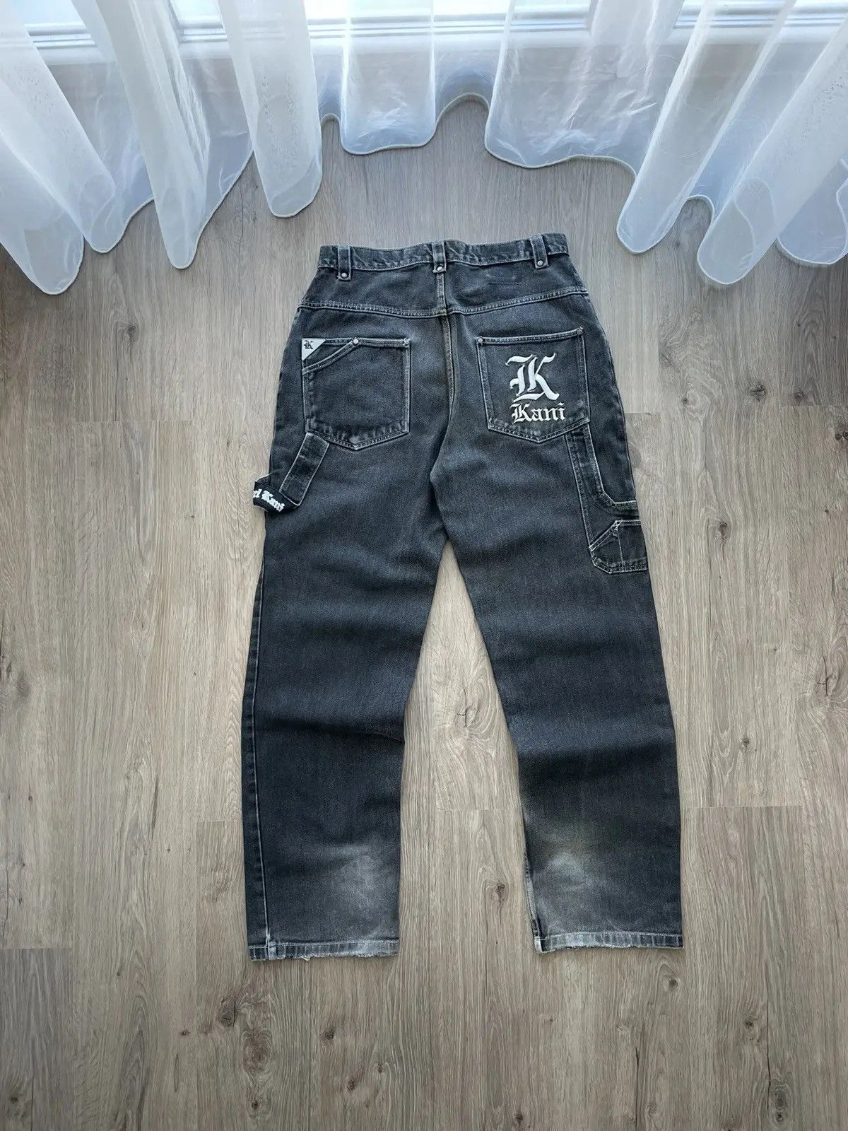 Karl Kani × Vintage Vintage Karl Kani Grey Big Logo Rap Pants Size US 34 / EU 50 - 13 Thumbnail