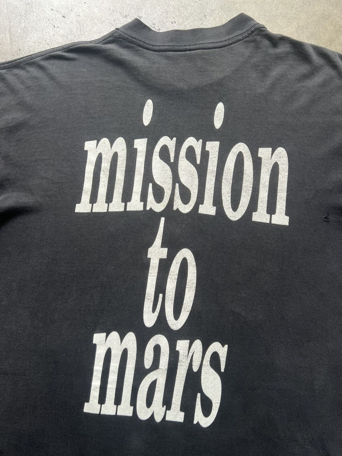 Vintage ‘90s Smashing Pumpkins Mission to Mars Band Tour Tee Shirt Size US XL / EU 56 / 4 - 5 Thumbnail