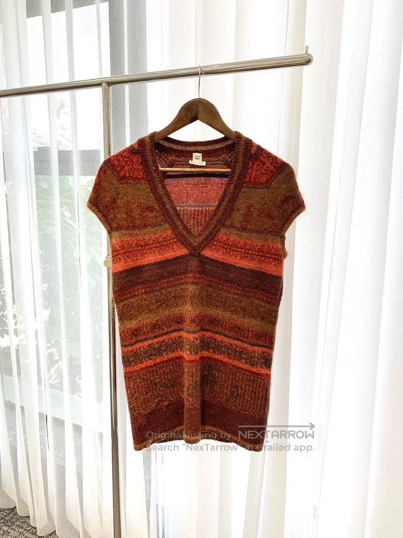 Hermes Hermes Red Striped Cashmere V-neck Short-sleeve Knit Top Size XS / US 0-2 / IT 36-38 - 1 Thumbnail