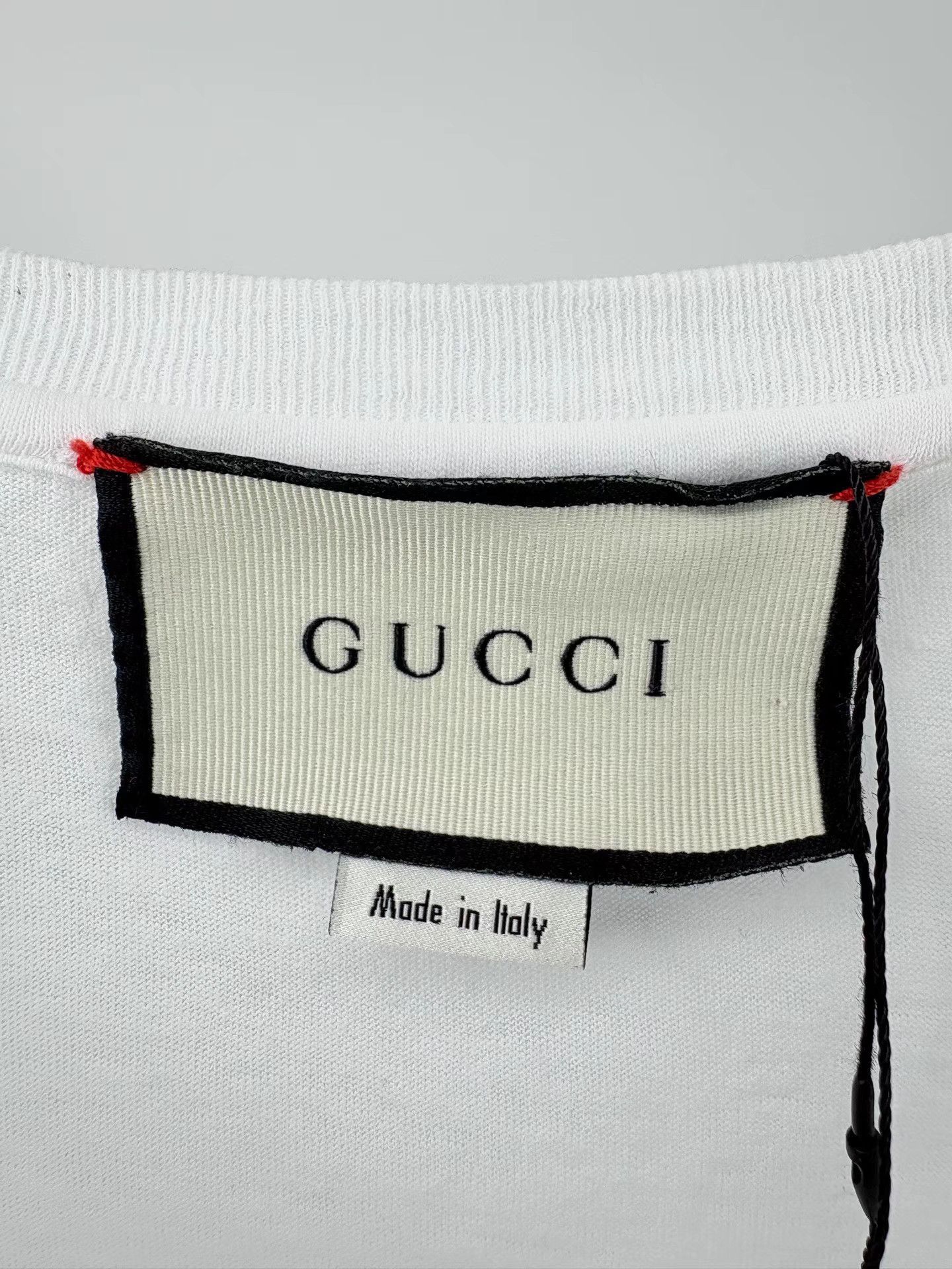 Gucci GUCCI Web Belt Letter Print Short Sleeve T-Shirt Size US S / EU 44-46 / 1 - 4 Thumbnail