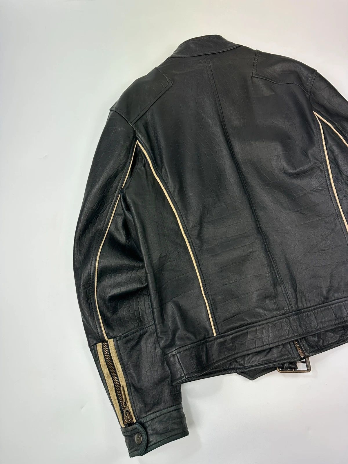 Roberto Cavalli Roberto Cavalli 00’s Black Leather Stamped Jacket Size US L / EU 52-54 / 3 - 8 Thumbnail