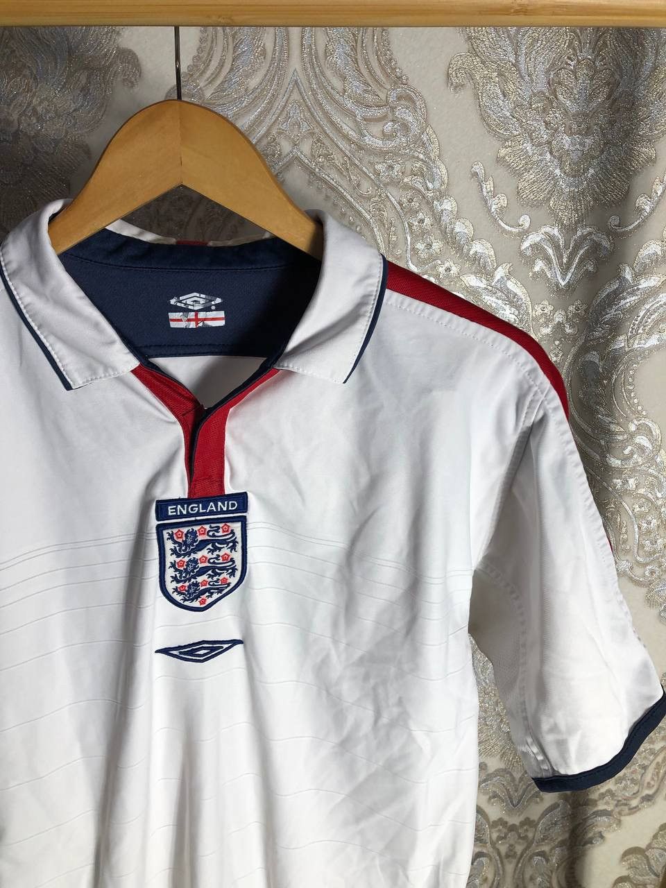 Umbro VINTAGE UMBRO ENGLAND RETRO SOCCER JERSEY MANCHESTER Y2K 90s Size US M / EU 48-50 / 2 - 5 Thumbnail