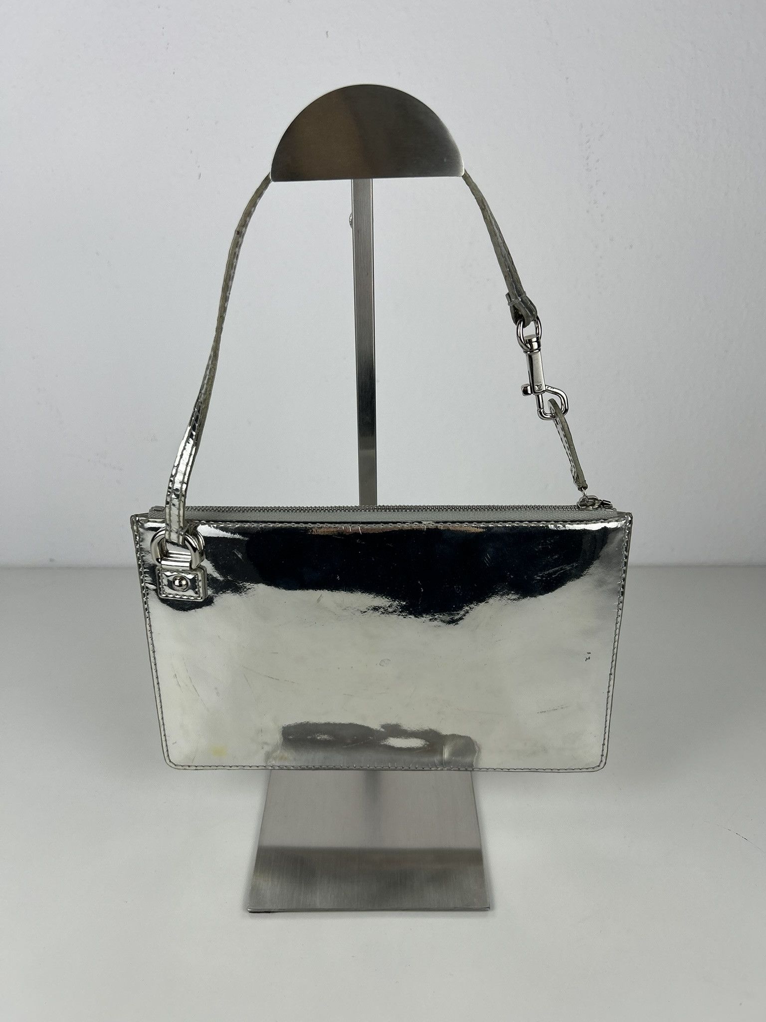 Louis Vuitton Louis Vuitton pochette mirror mini handbag Size ONE SIZE - 4 Thumbnail