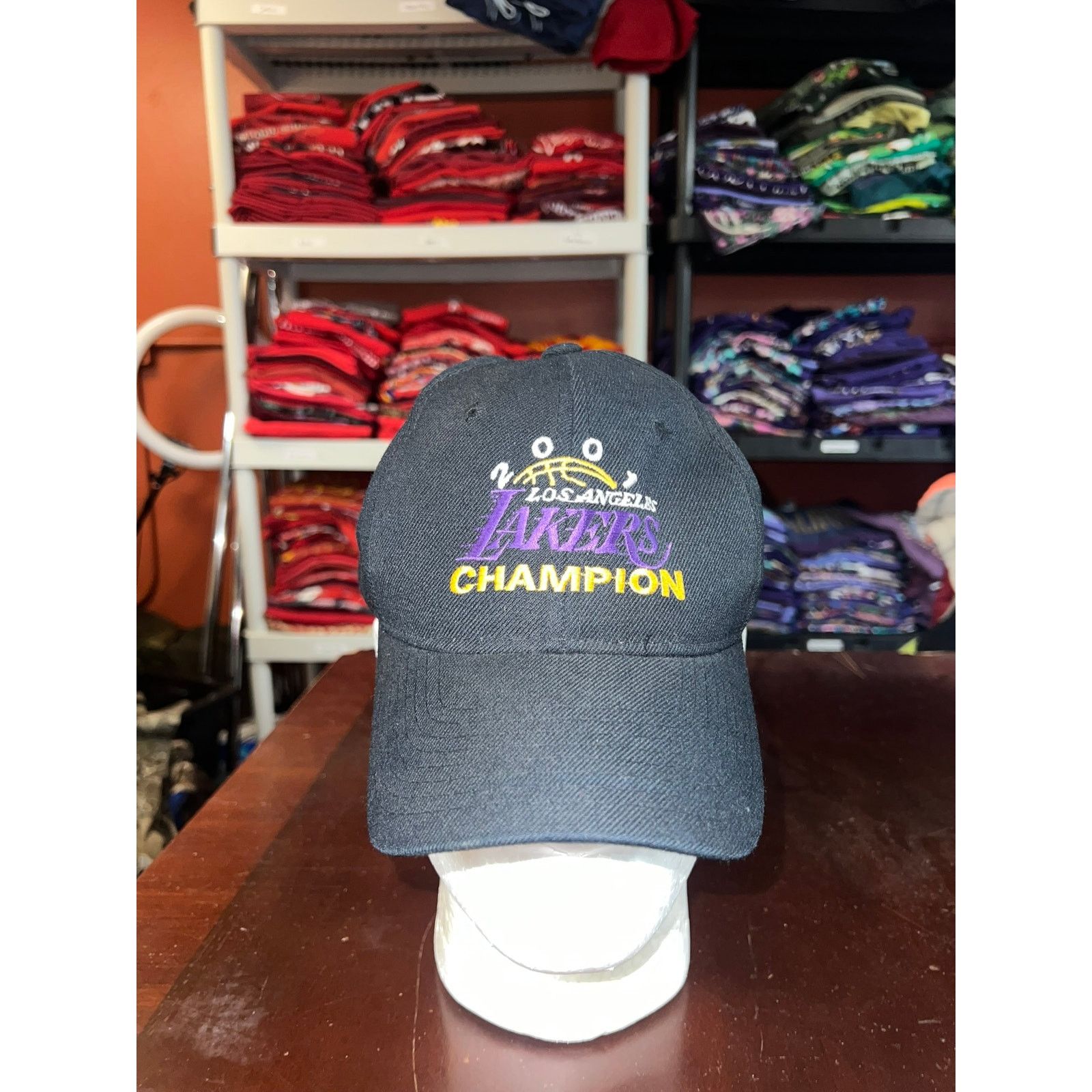 Vintage Vintage Los Angeles Lakers Hat Champions 2001 Headwear VTG Size ONE SIZE - 1 Thumbnail