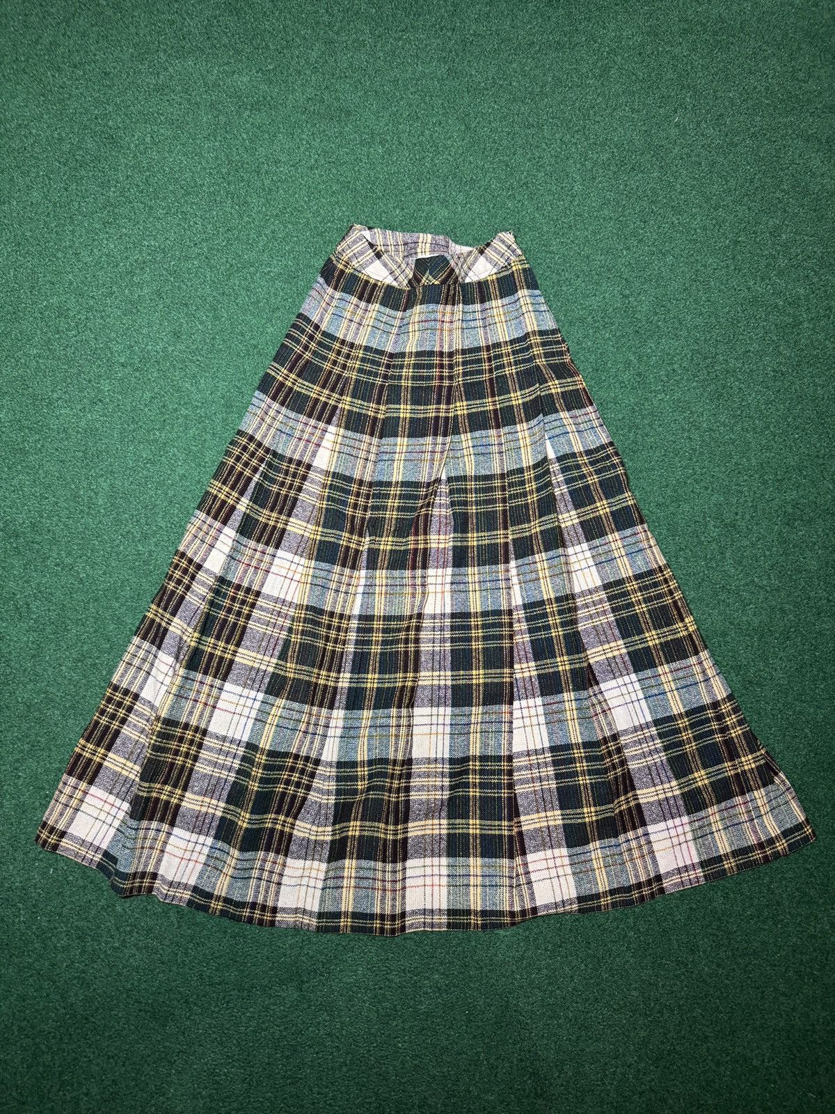 Vintage Vintage The Villagers Wool Blend Plaid Midi Pleated 6 Skirt Size 28" / US 6 / IT 42 - 1 Thumbnail