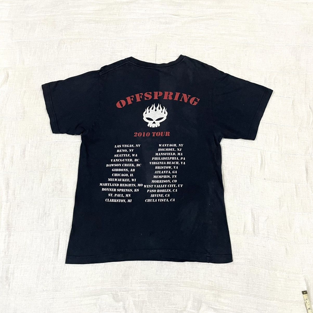 Band Tees Vintage 2010 Thrashed Faded The Offspring Band Rare T Shirt Size US S / EU 44-46 / 1 - 3 Thumbnail