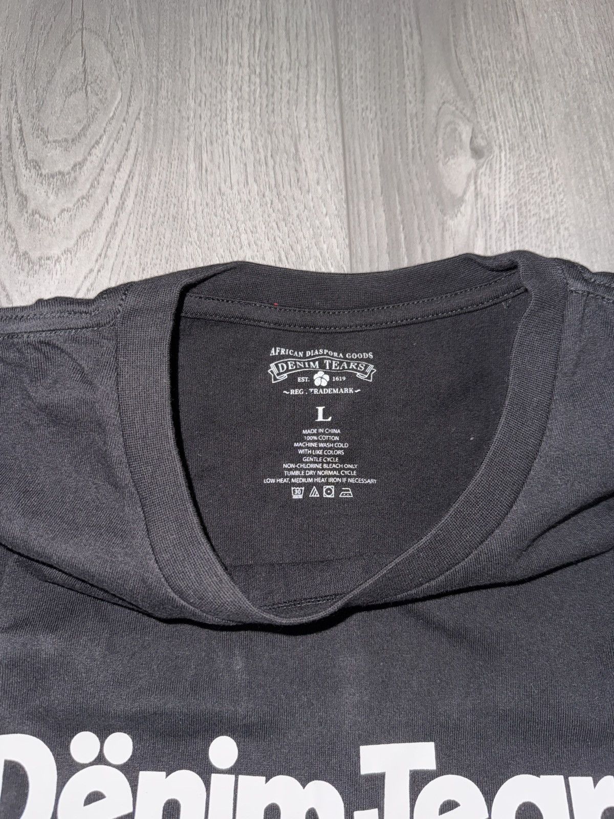 DENIM TEARS DENIM TEARS Tee “Black” Size US L / EU 52-54 / 3 - 2 Thumbnail