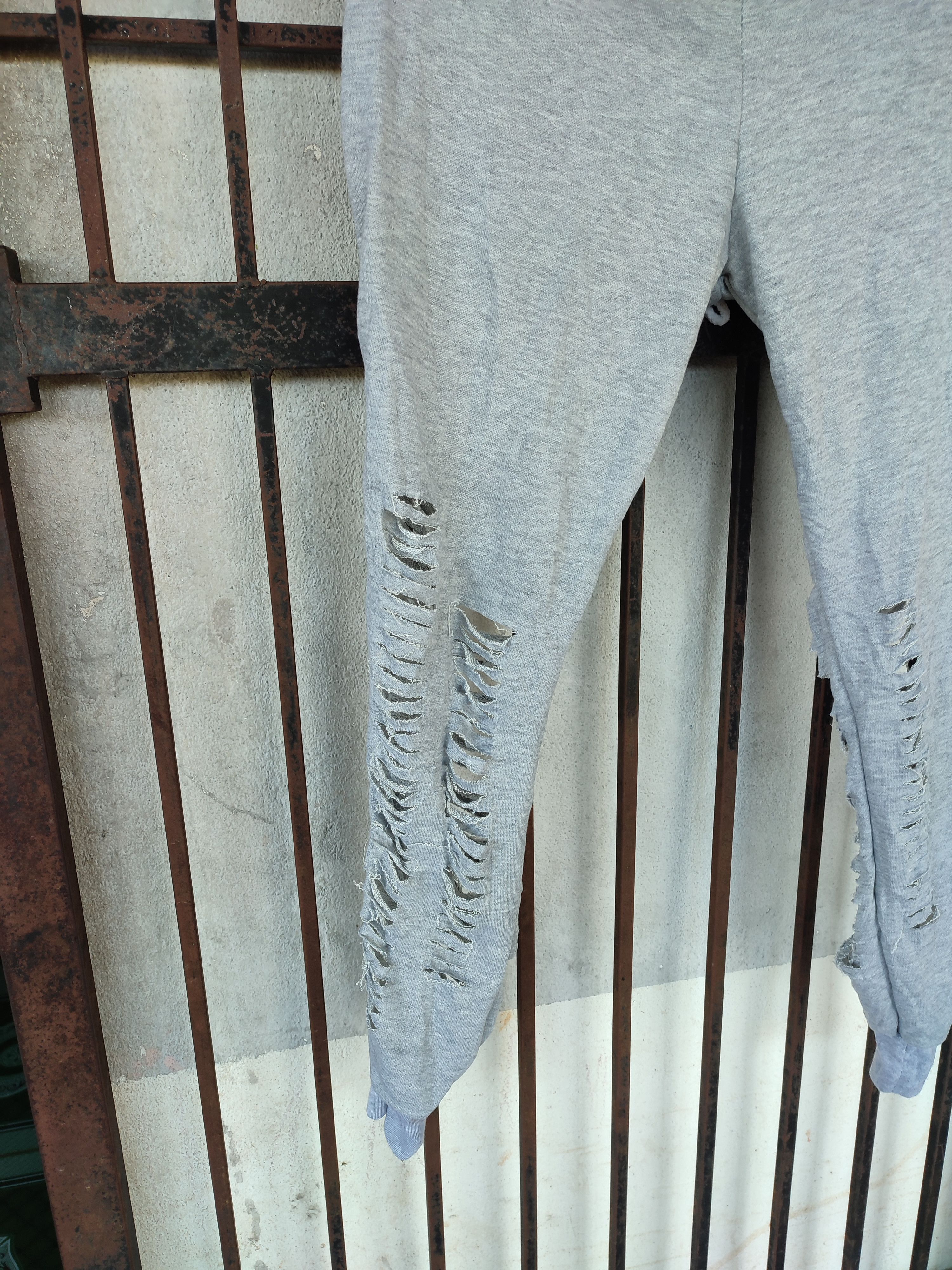 Japanese Brand Crazy Distressed JapaneseBrand Jogger Pants Size US 33 - 9 Thumbnail