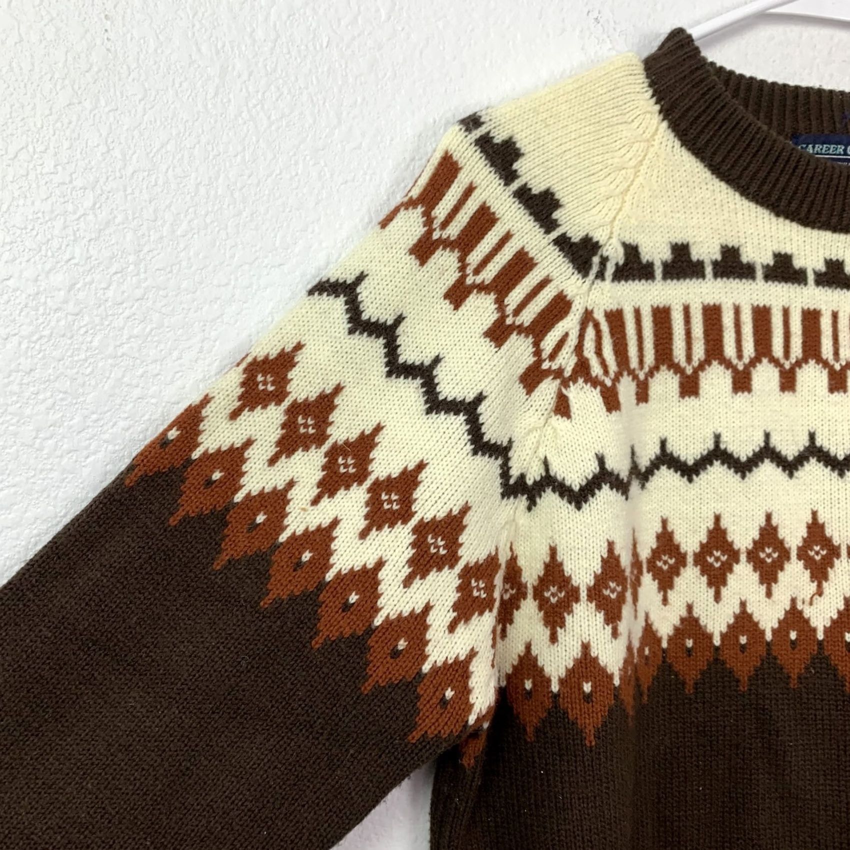 Vintage VINTAGE CAREER CLUB Men's Large Brown Cream Rust Fair Isle Knit Sweater Acrylic Size US L / EU 52-54 / 3 - 2 Thumbnail